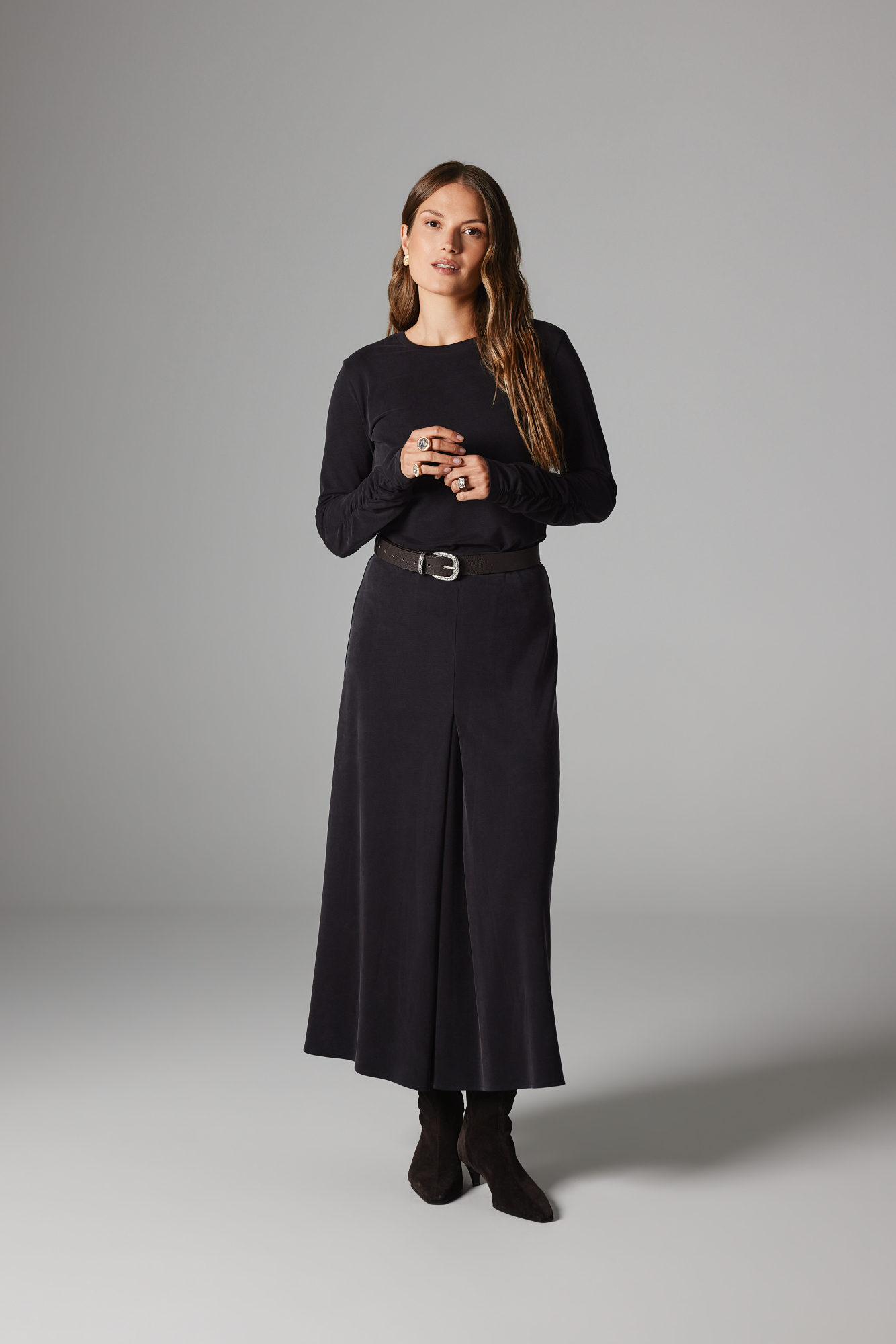 SPÓDNICA LENORA CZARNA XS - Flawless