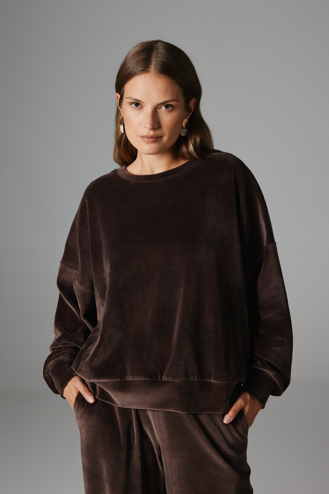 WELUROWA BLUZA PAULA CZEKOLADOWA S - Flawless