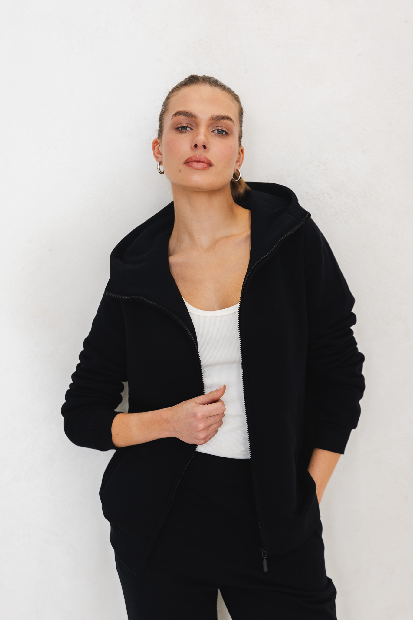 BLUZA NICOLE CZARNA M - Flawless