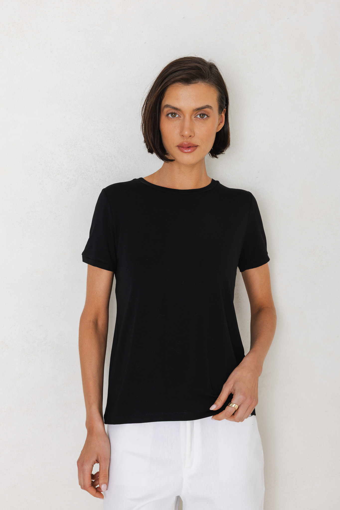 T-SHIRT ROMA MODAL CZARNY XS - Flawless