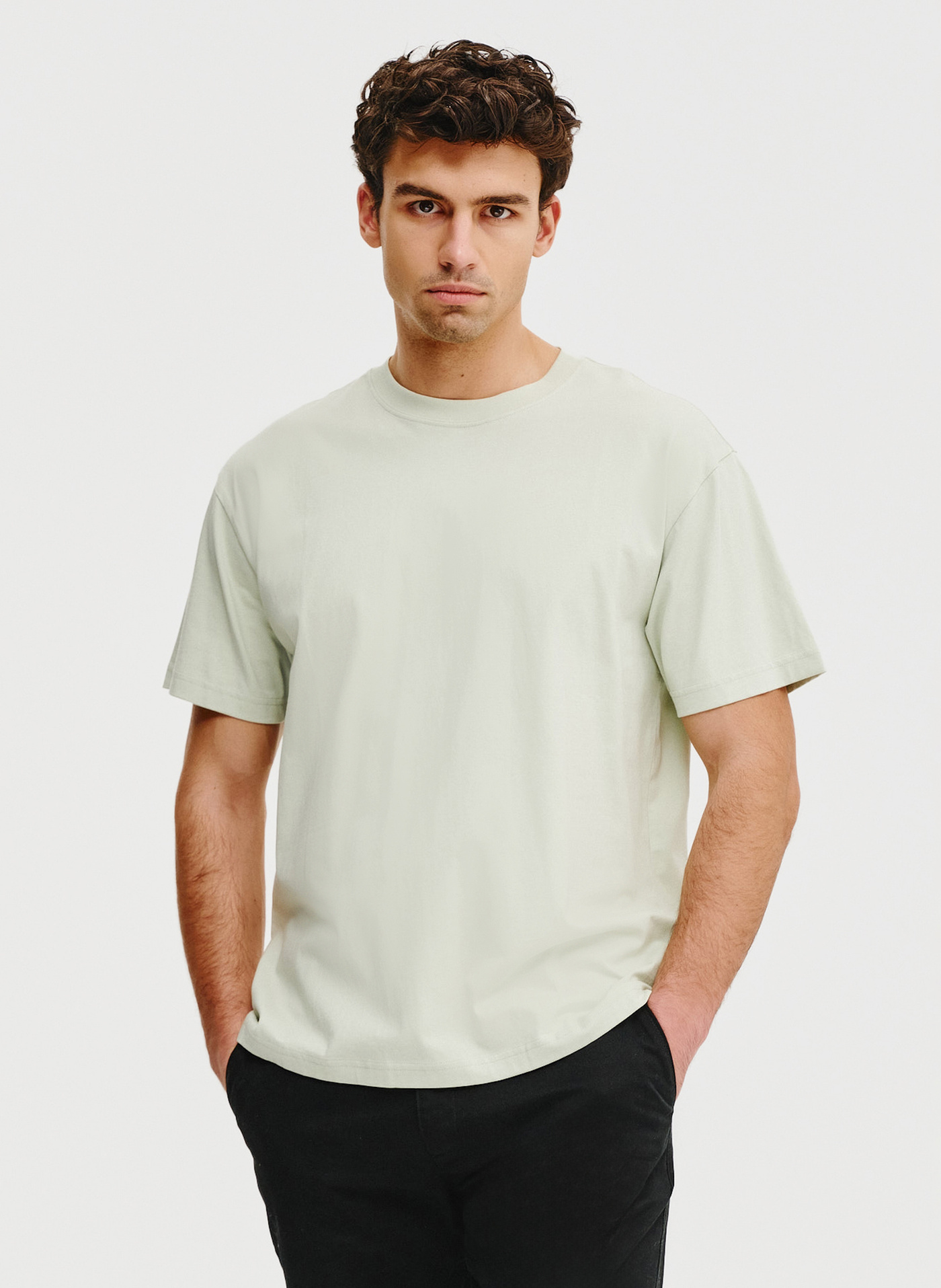 Oliwkowy t-shirt oversize - Pako Lorente
