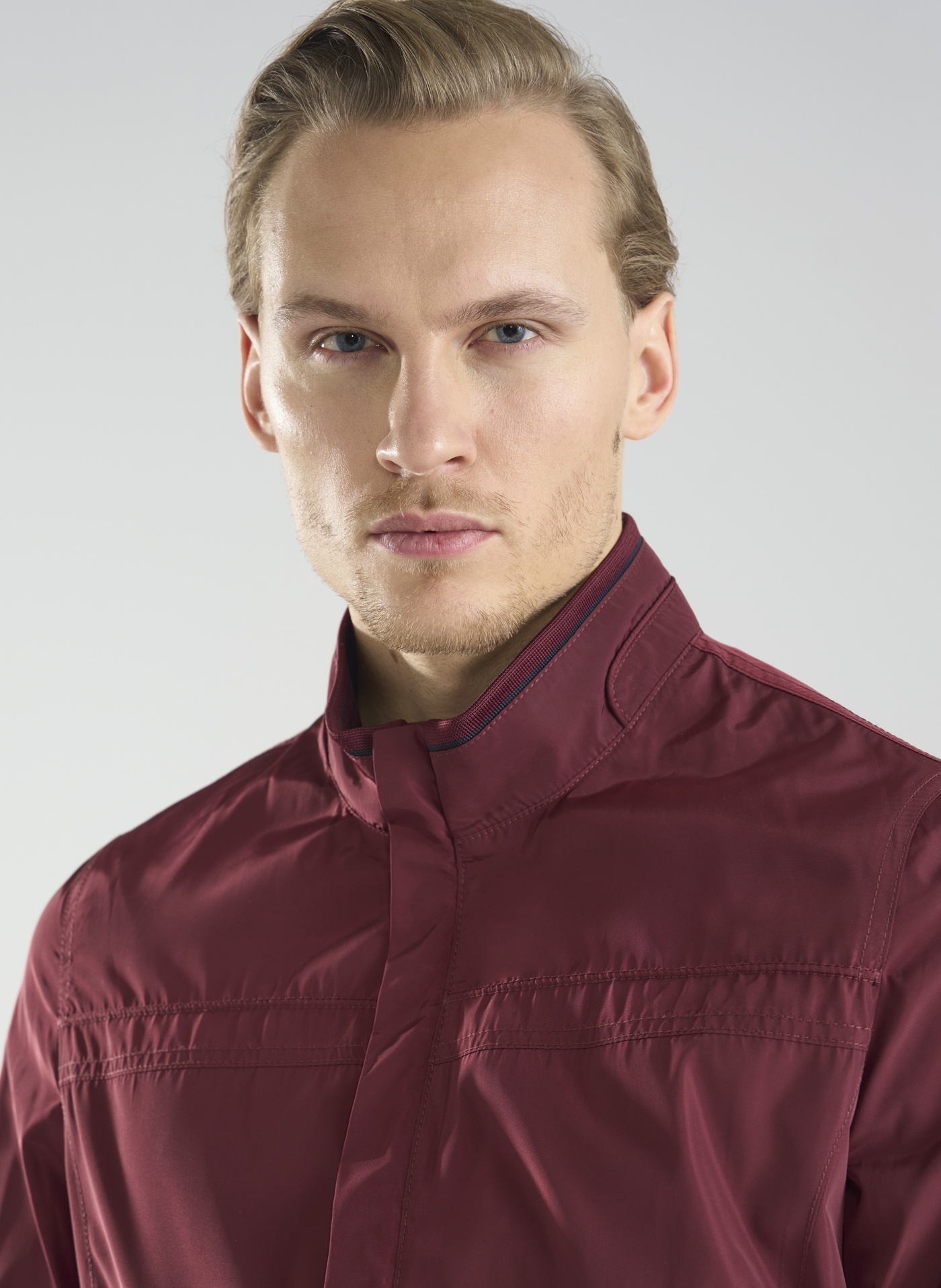 Czerwona krótka kurtka męska P24SF-5X-001-W-0 - Pako Lorente - Pako Lorente