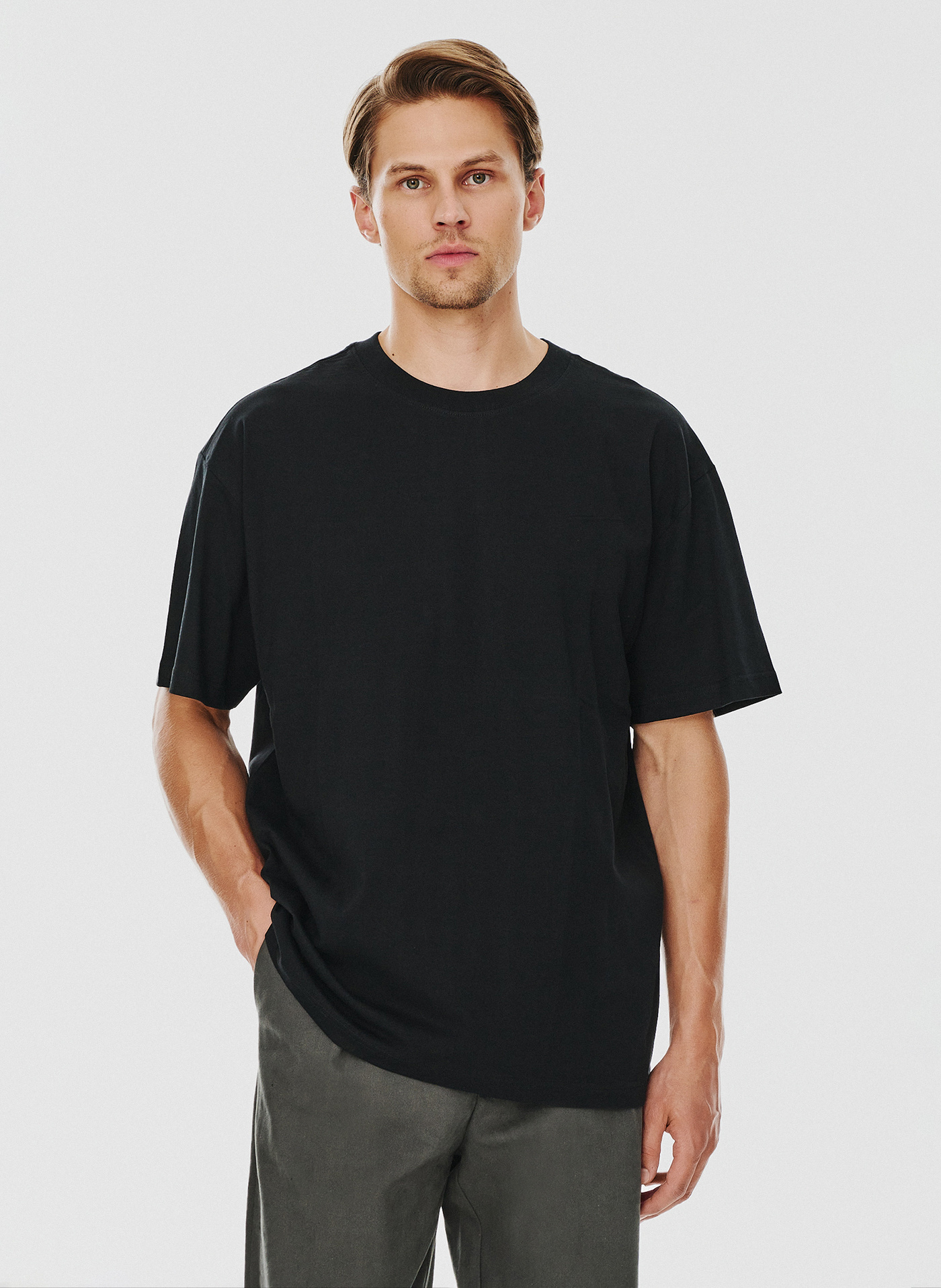 Czarny męski t-shirt basic - Pako Lorente