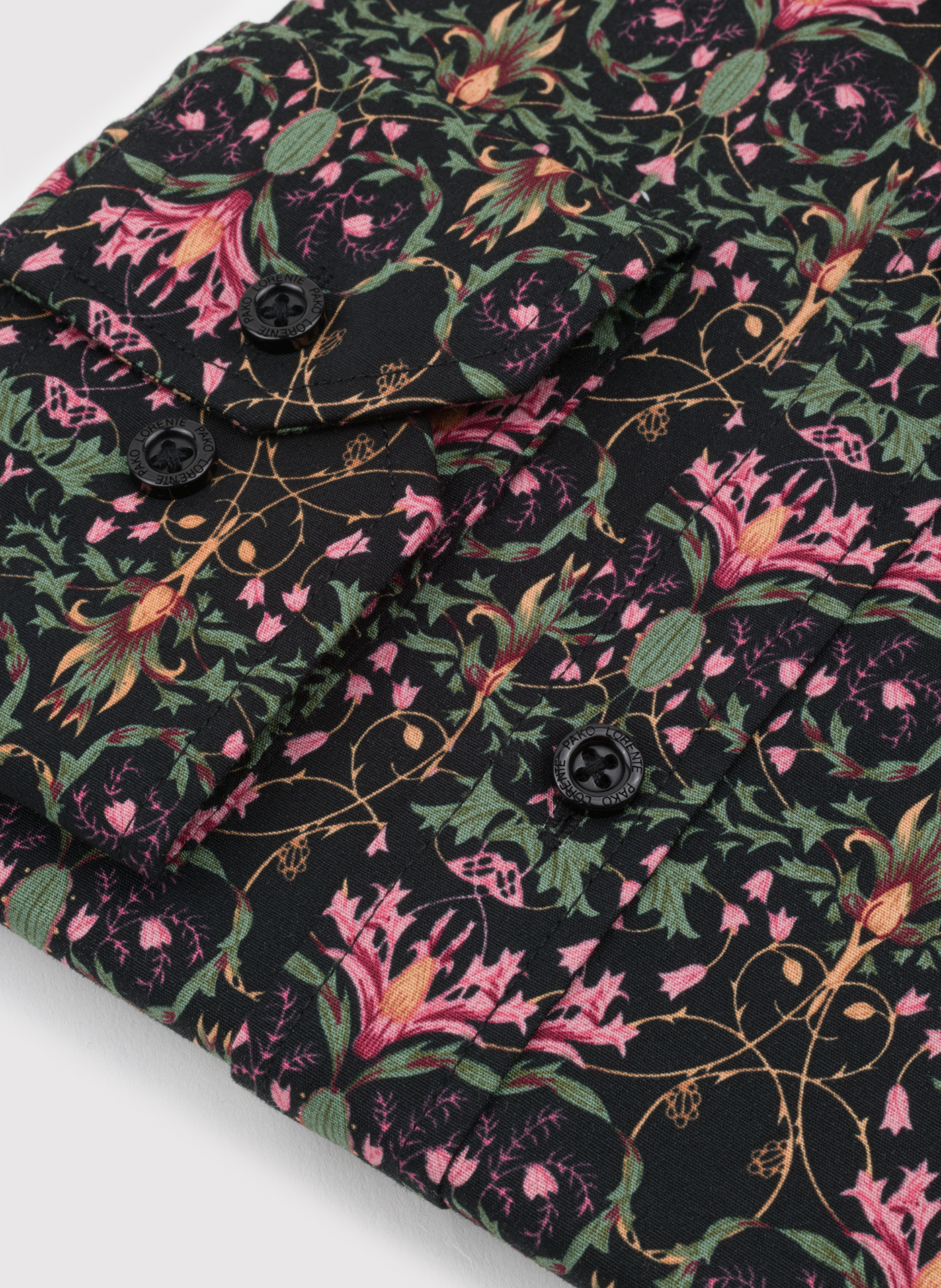 PAKO LORENTE - Czarna koszula w kolorowe kwiaty - Pako Lorente