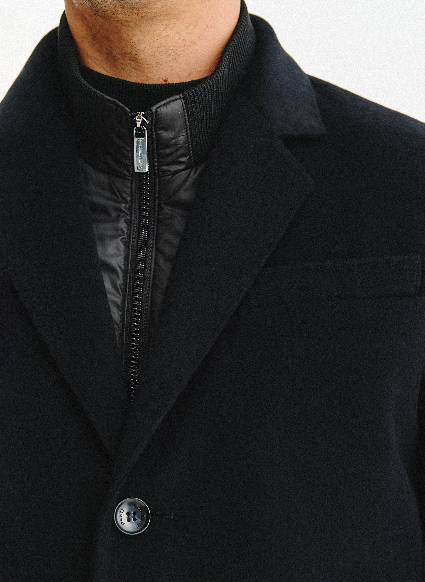 Czarny płaszcz męski z wełną - Pako Lorente