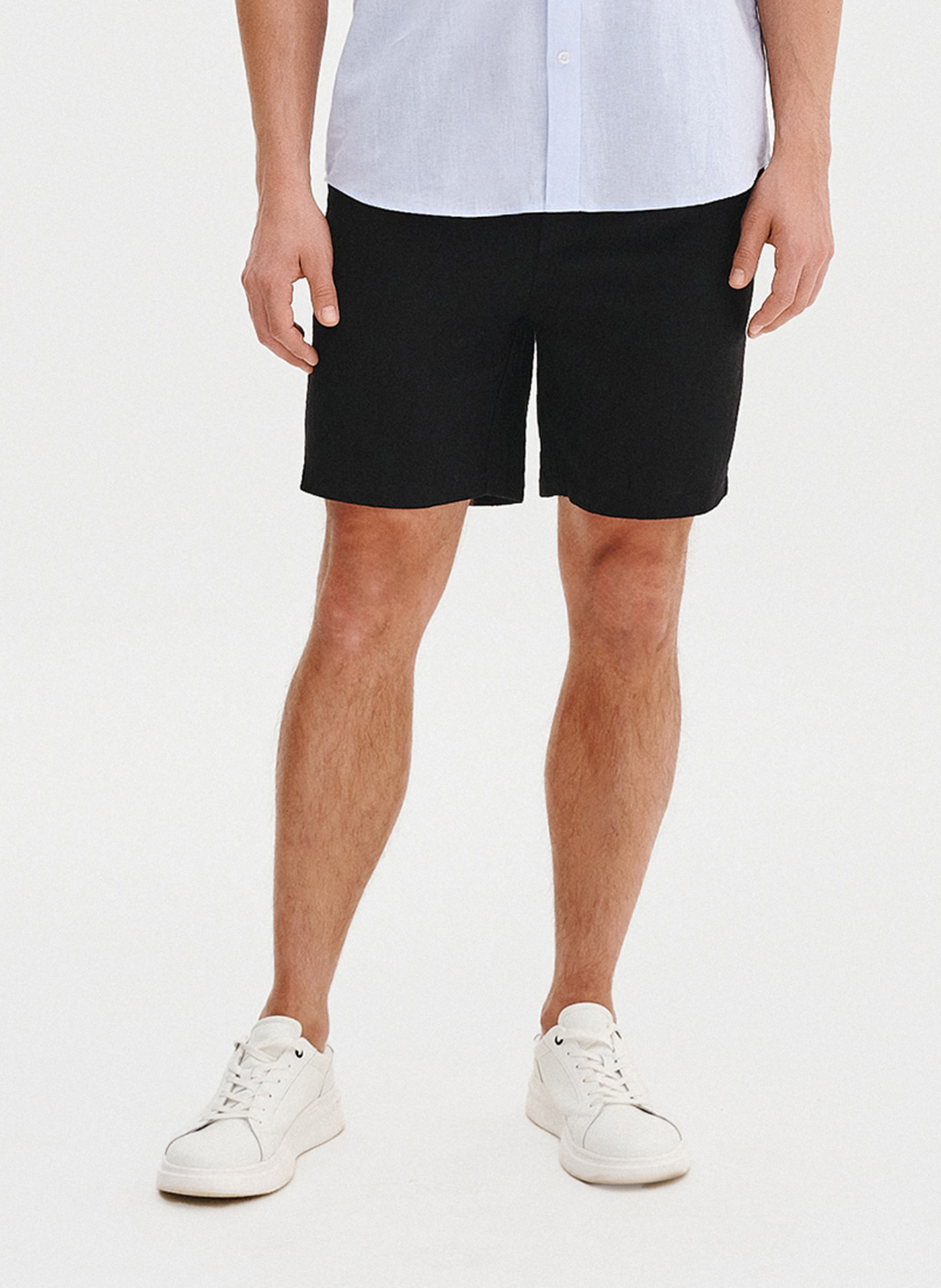 PAKO LORENTE - Czarne spodenki męskie z lnem - Pako Lorente