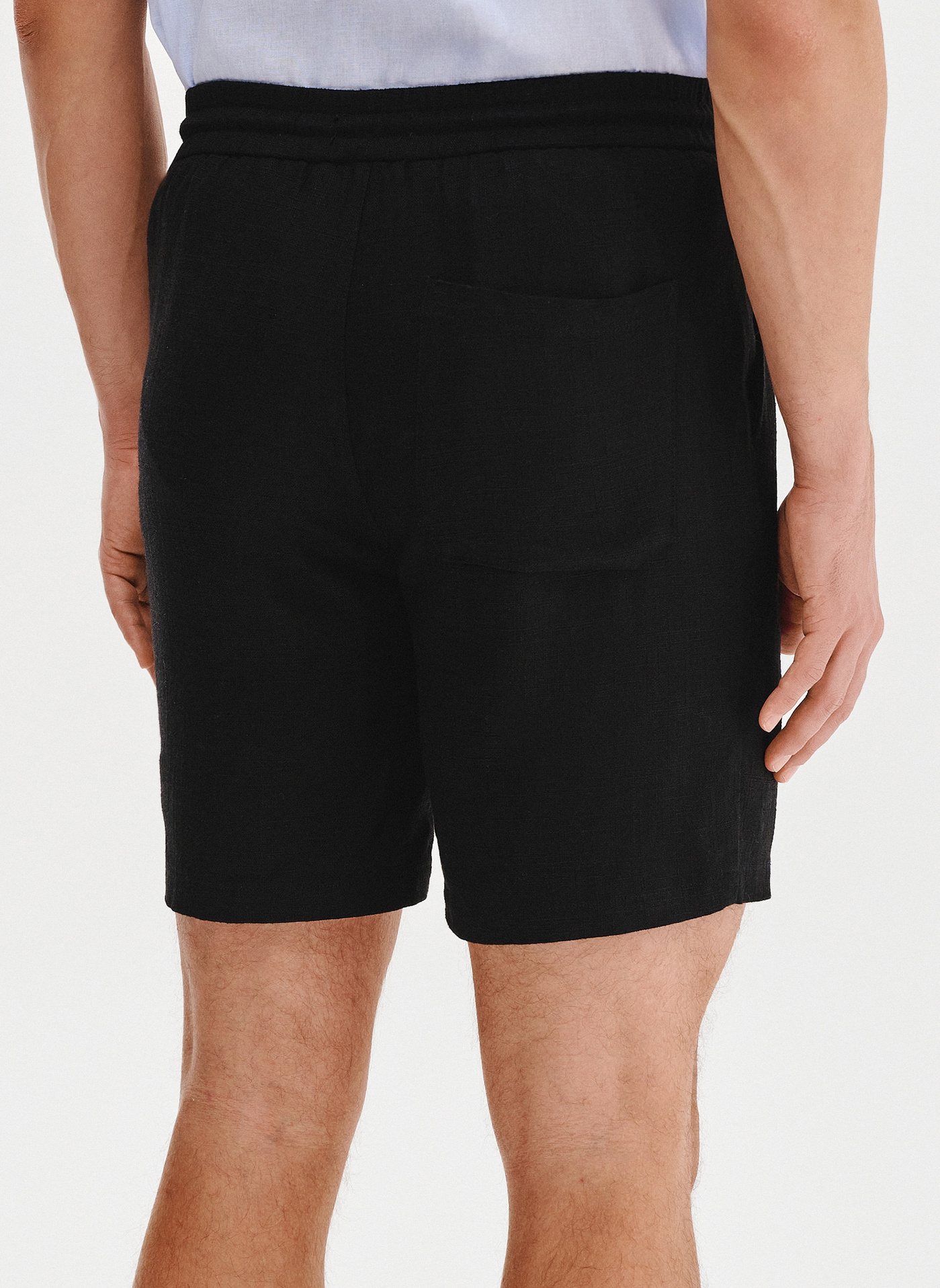 PAKO LORENTE - Czarne spodenki męskie z lnem - Pako Lorente