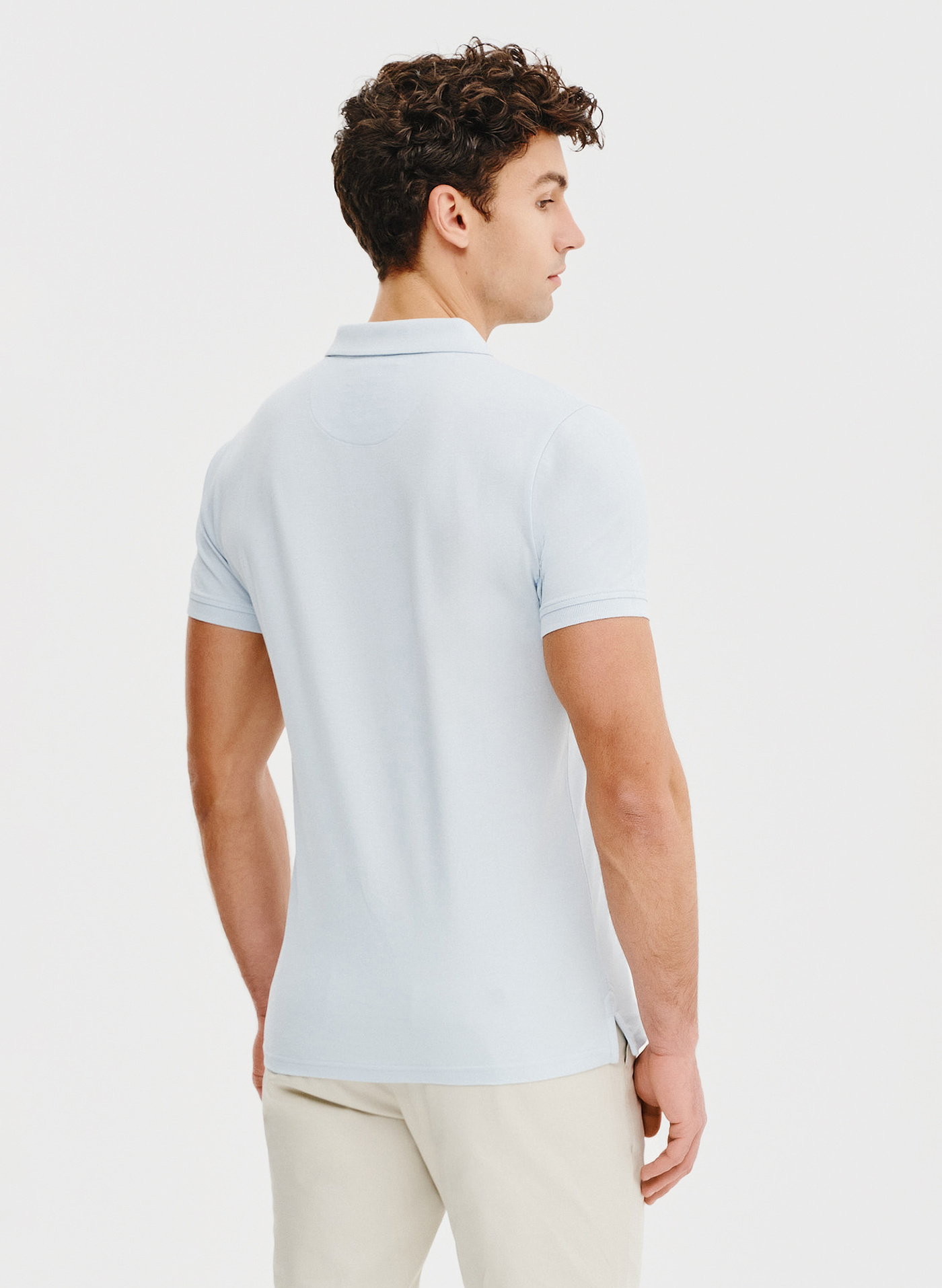 Gładki t-shirt polo w błękitnym kolorze - Pako Lorente