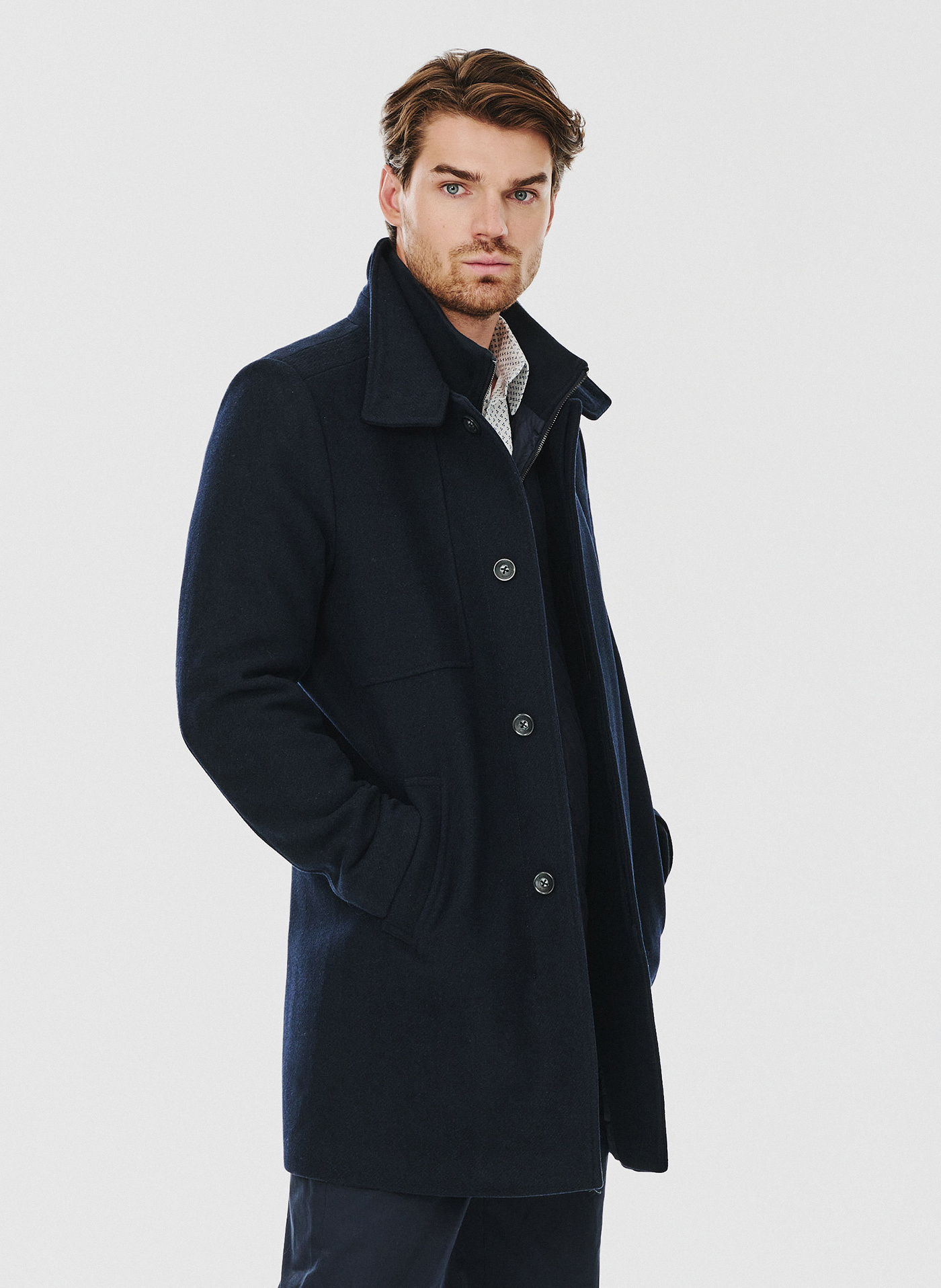 Wełniany płaszcz męski w kolorze granatowym - Pako Lorente