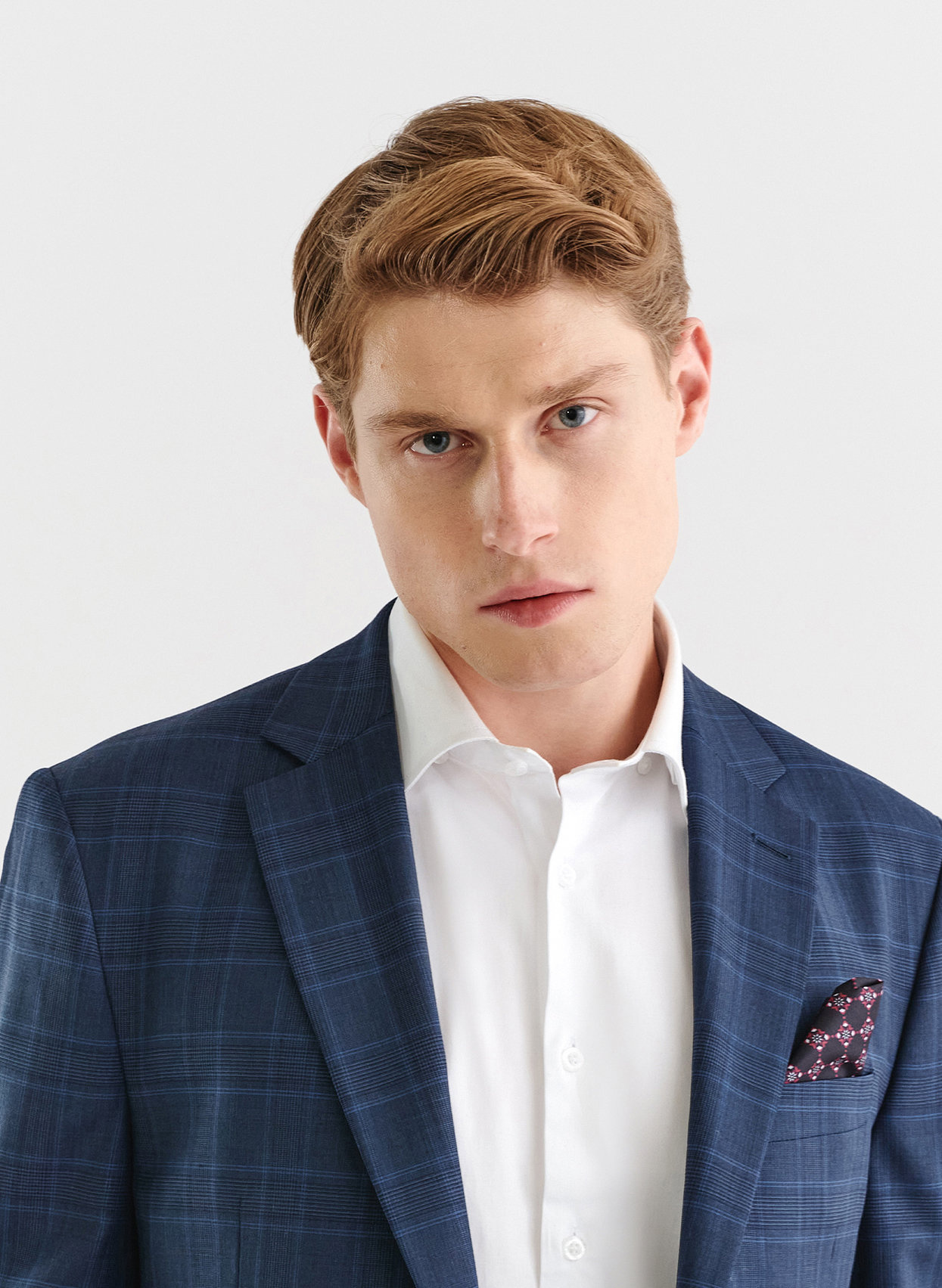 Granatowa marynarka garniturowa w delikatną niebieską kratkę - Pako Lorente