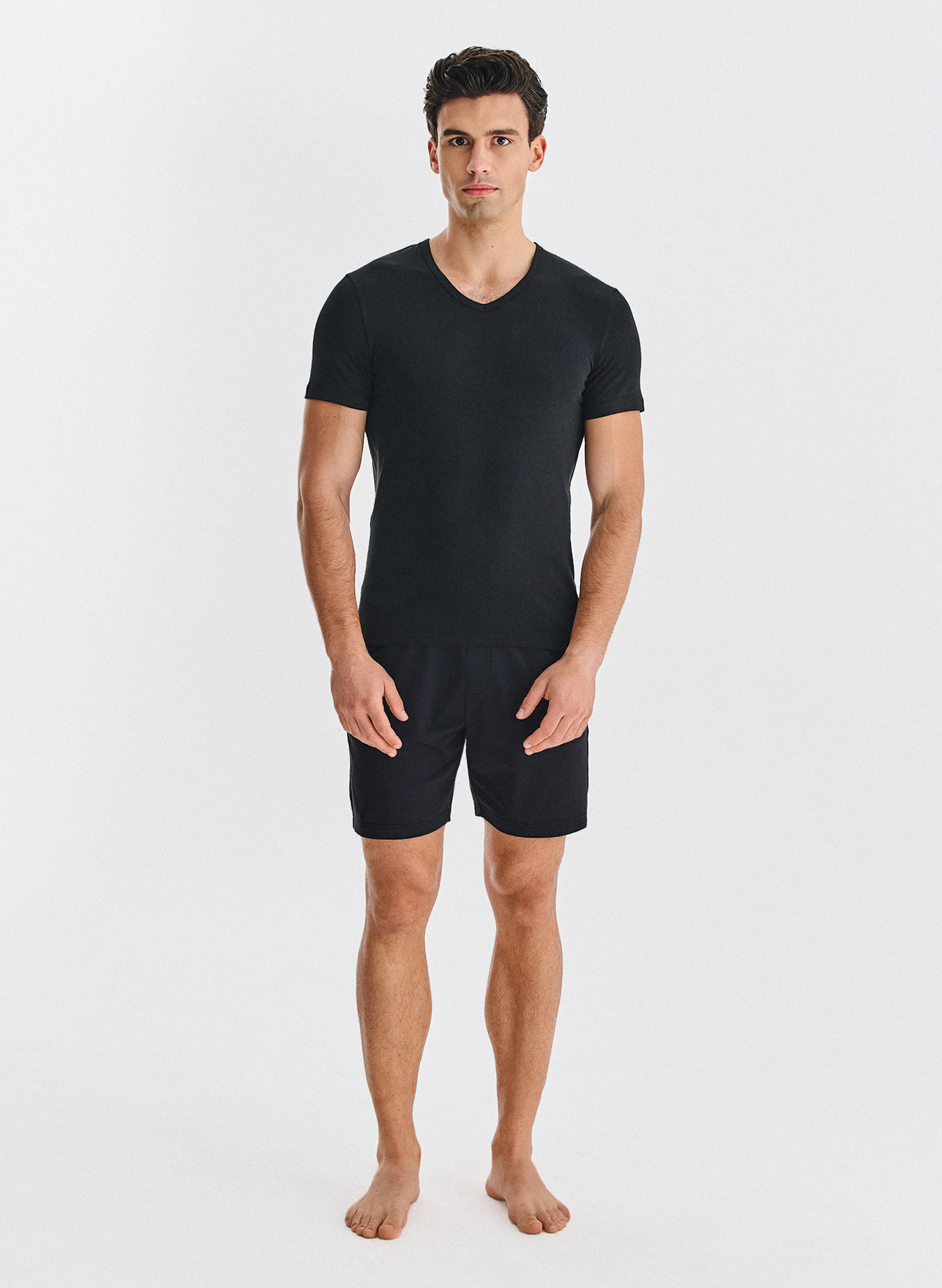 T-shirt v-neck w czarnym kolorze  dwupak - Pako Lorente