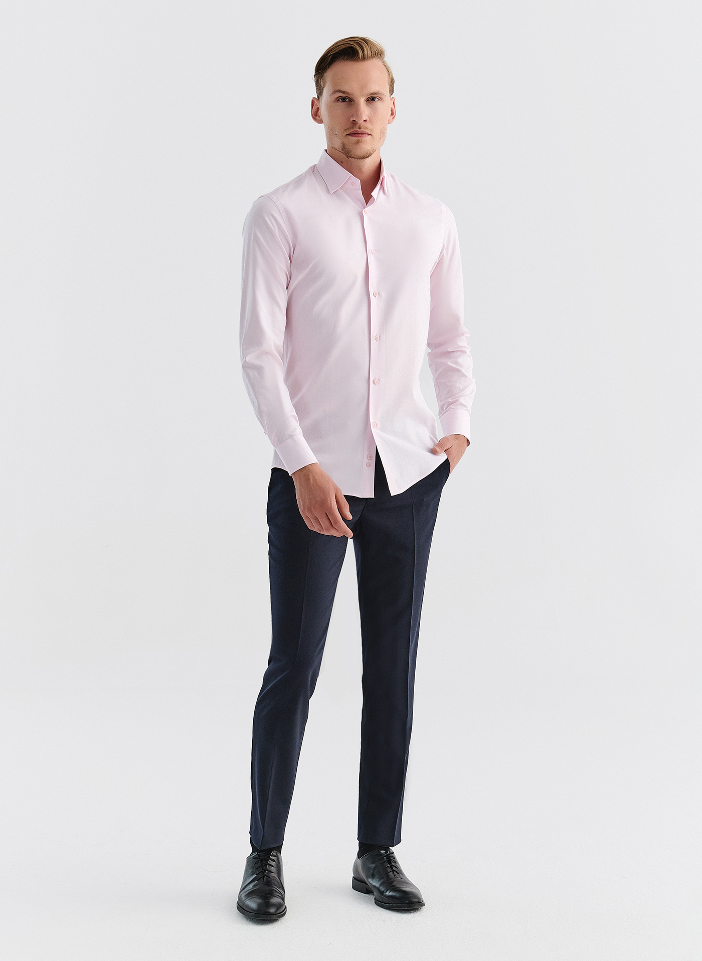 Gładka elegancka koszula męska w kolorze różowym - Pako Lorente