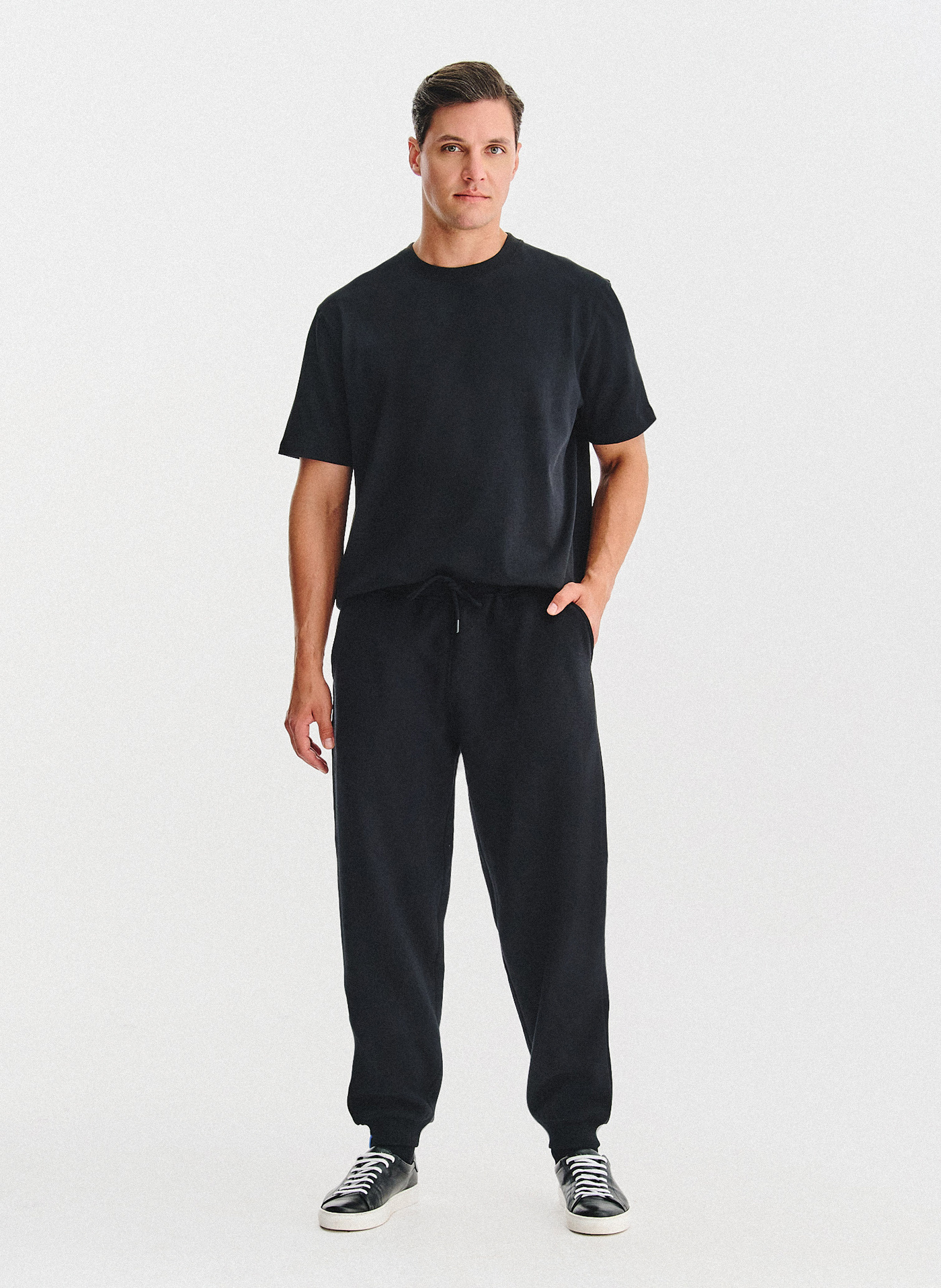 PAKO LORENTE - Czarny t-shirt oversize - Pako Lorente