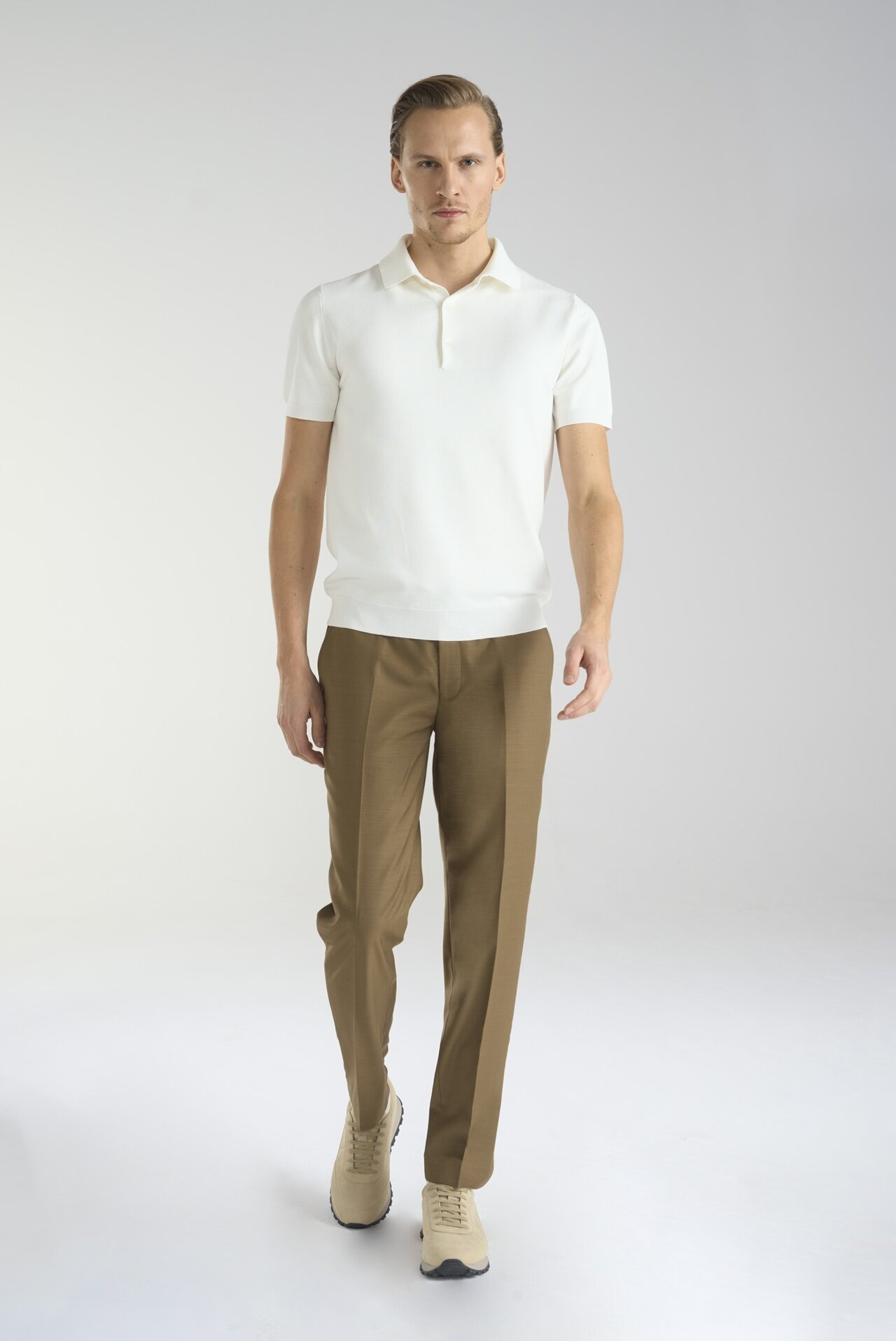 Jasnobrązowe garniturowe spodnie męskie z wełną - Pako Lorente