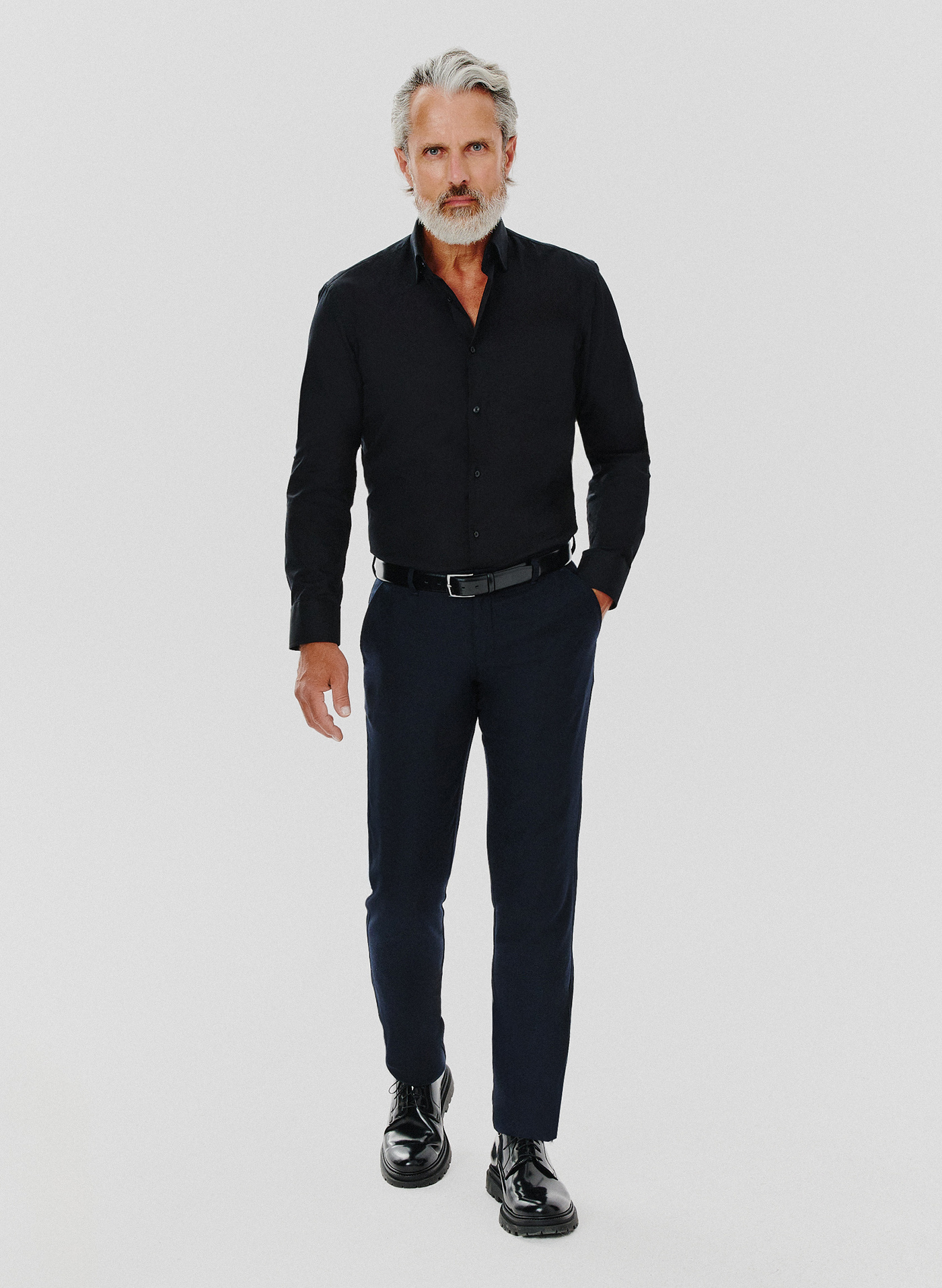 Gładka koszula męska w czarnym kolorze - Pako Lorente