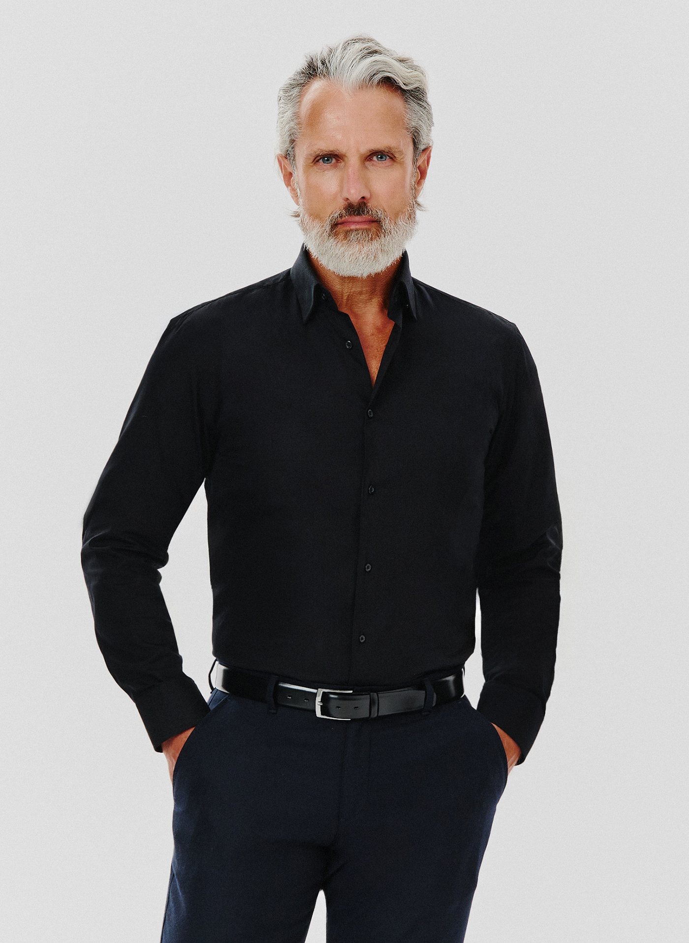 Gładka koszula męska w czarnym kolorze - Pako Lorente