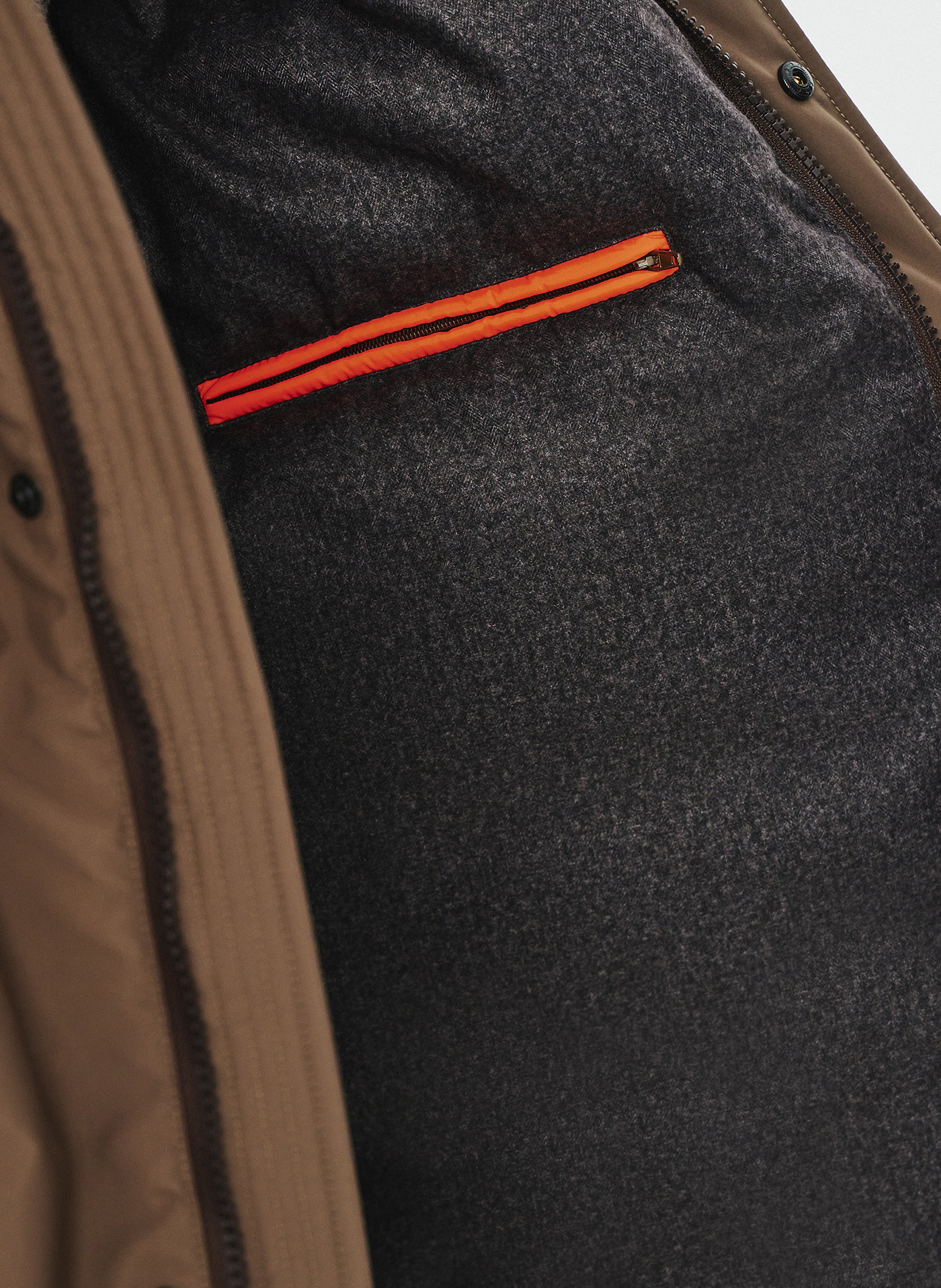 Brązowa kurtka męska z puchowym wypełnieniem - Pako Lorente