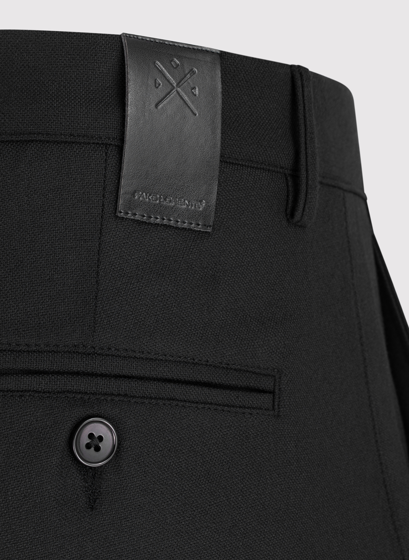 Casualowe czarne spodnie męskie - Pako Lorente