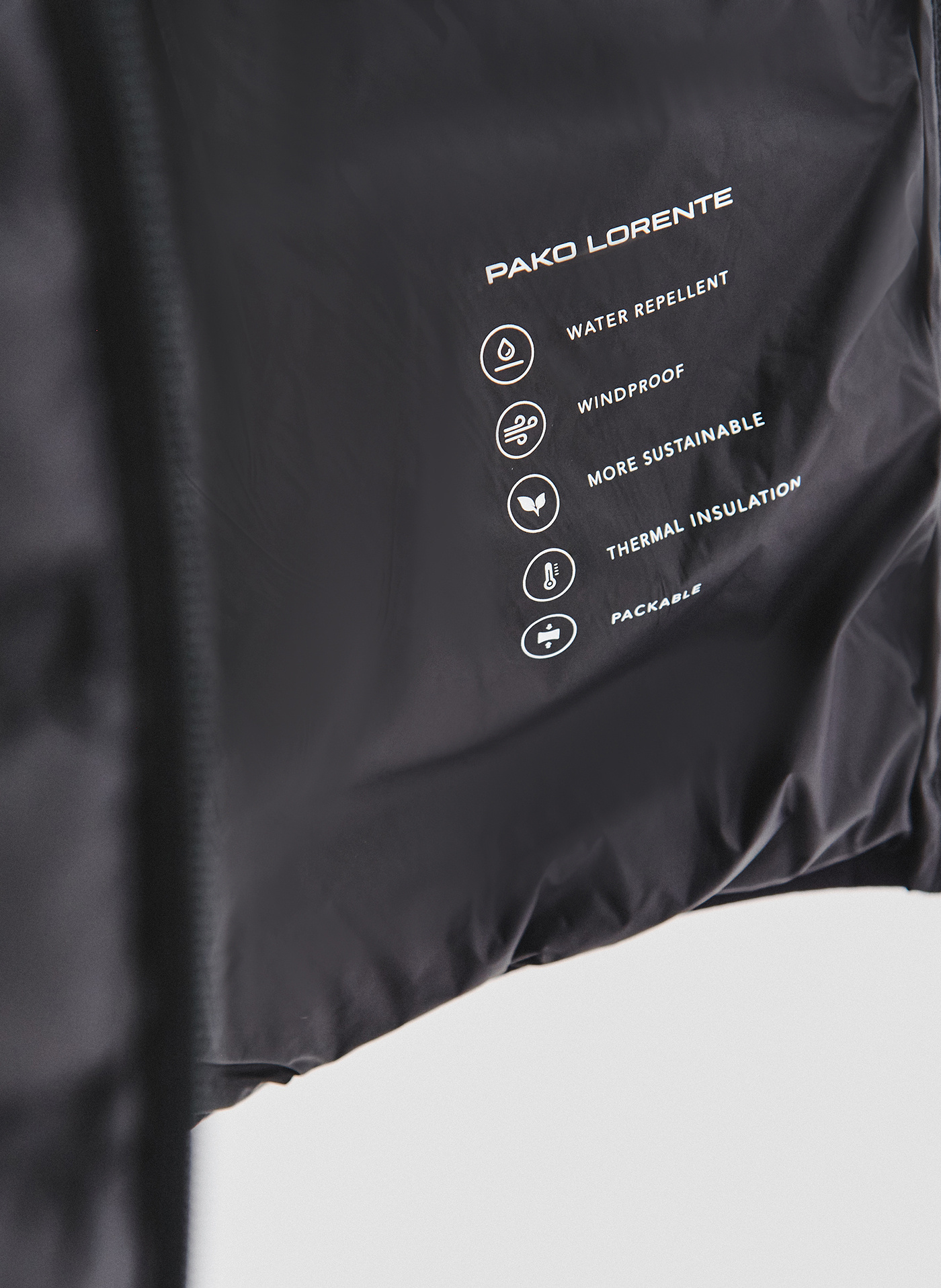 Czarna kurtka pikowana - Pako Lorente