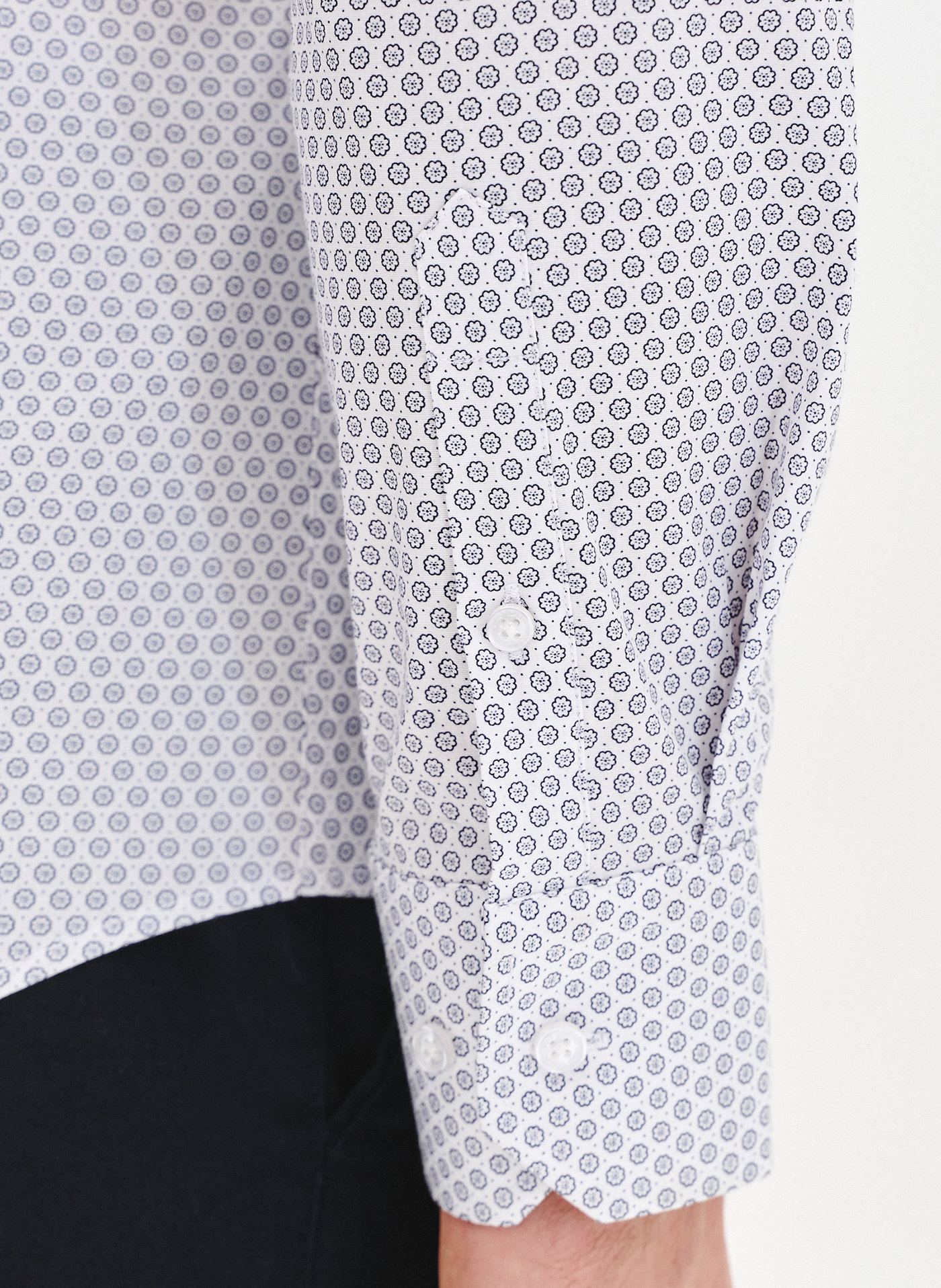 Biała koszula męska w mikrowzór - Pako Lorente