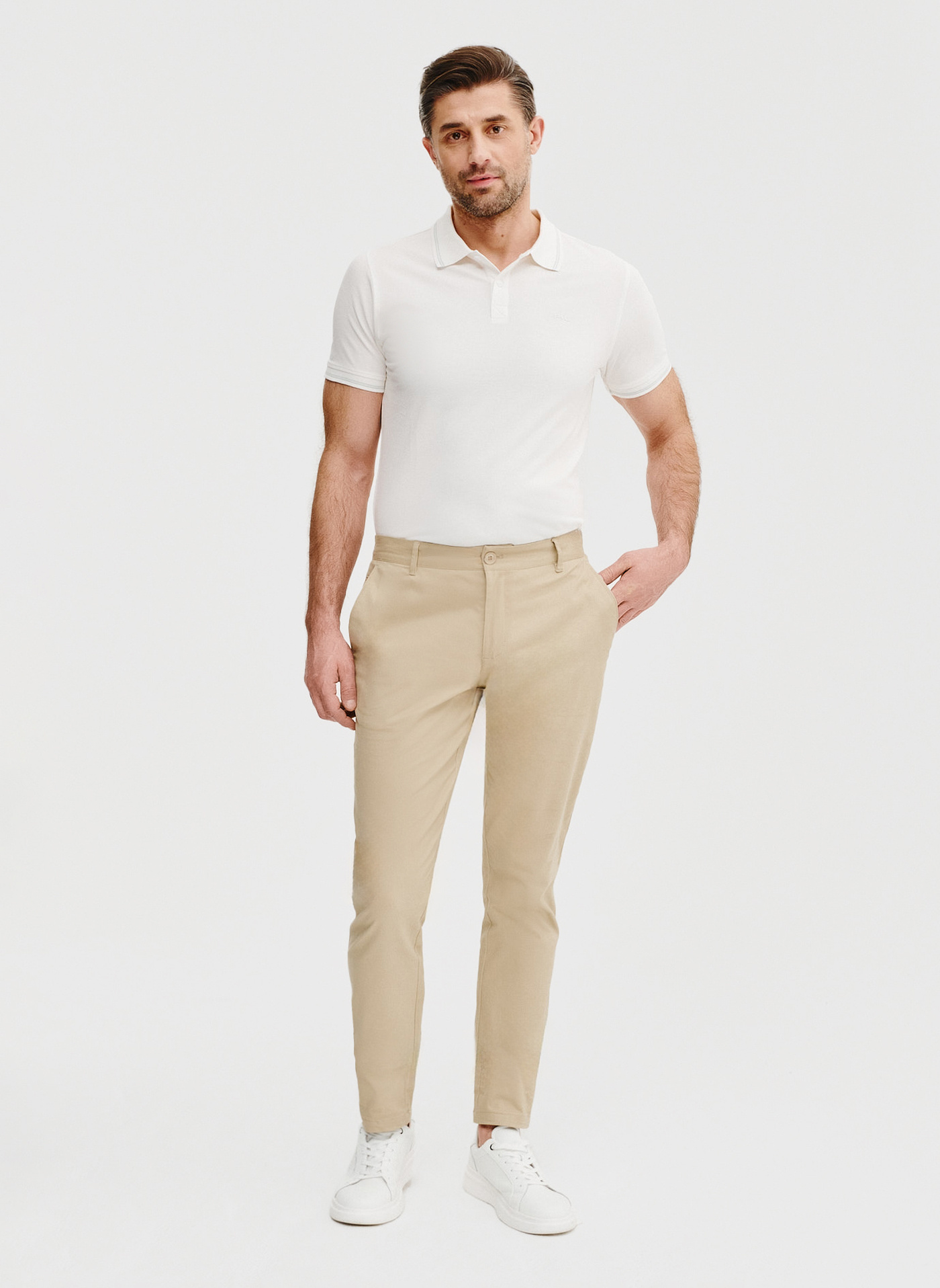 T-shirt polo w kolorze białym - Pako Lorente