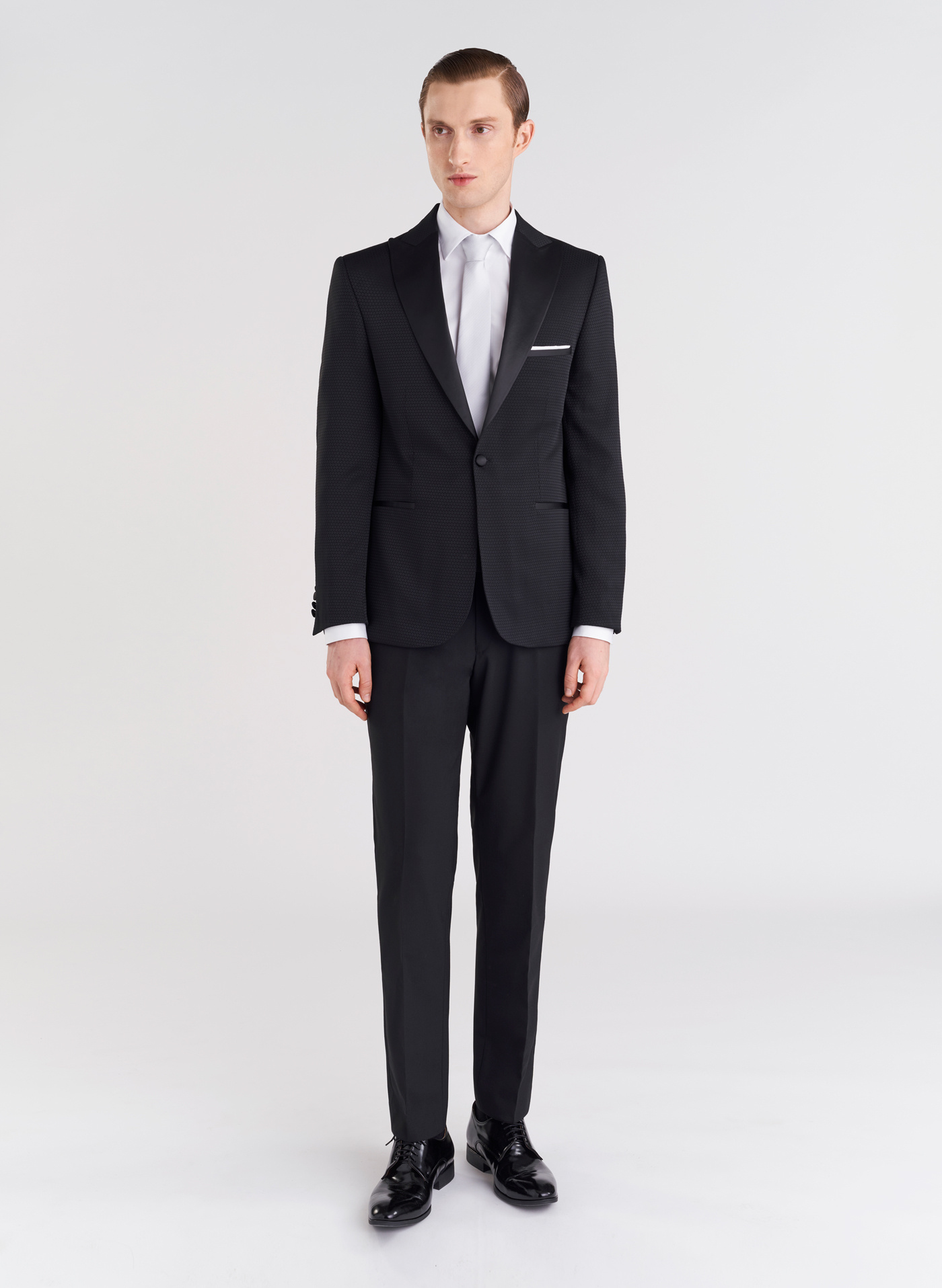 Czarna marynarka smokingowa w mikrowzór - Pako Lorente