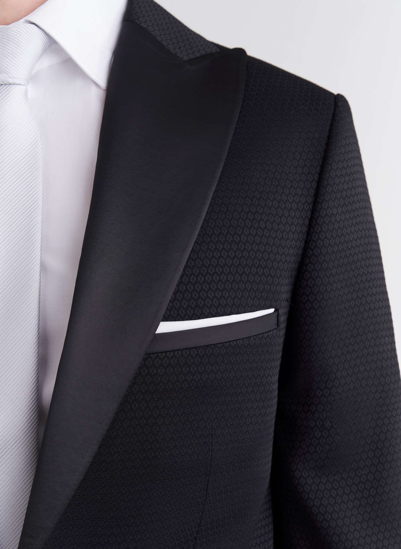 Czarna marynarka smokingowa w mikrowzór - Pako Lorente