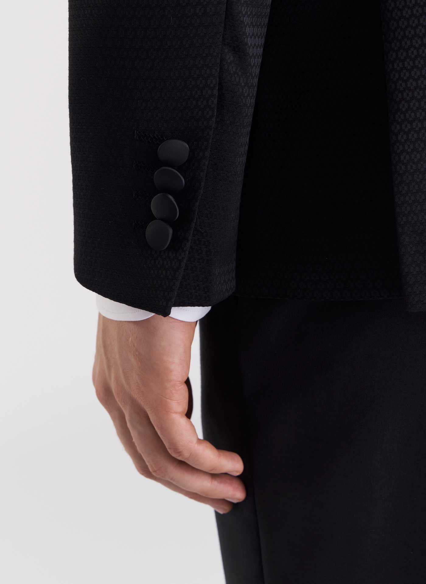 Czarna marynarka smokingowa w mikrowzór - Pako Lorente