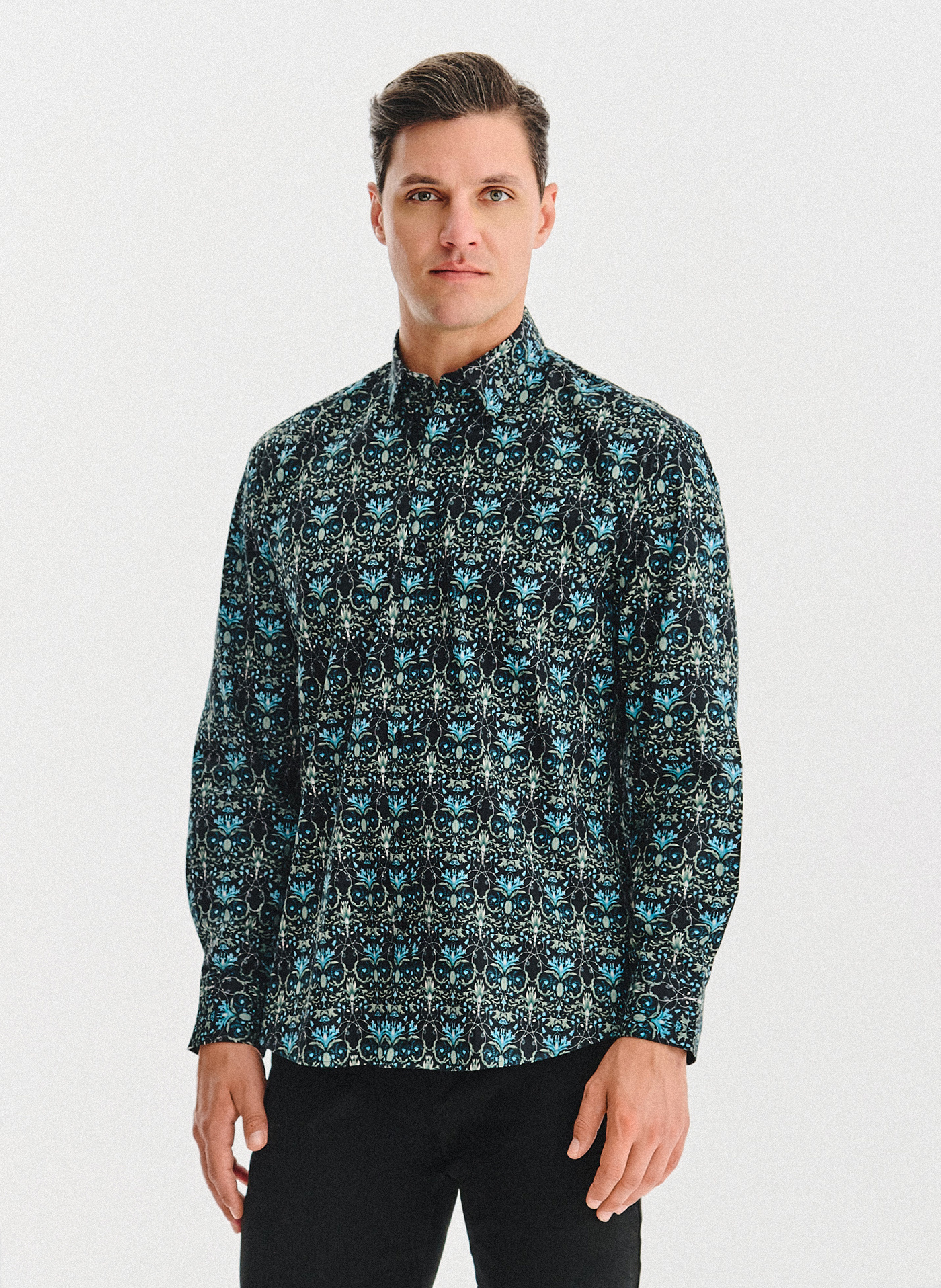 PAKO LORENTE - Czarna koszula w turkusowe kwiaty - Pako Lorente