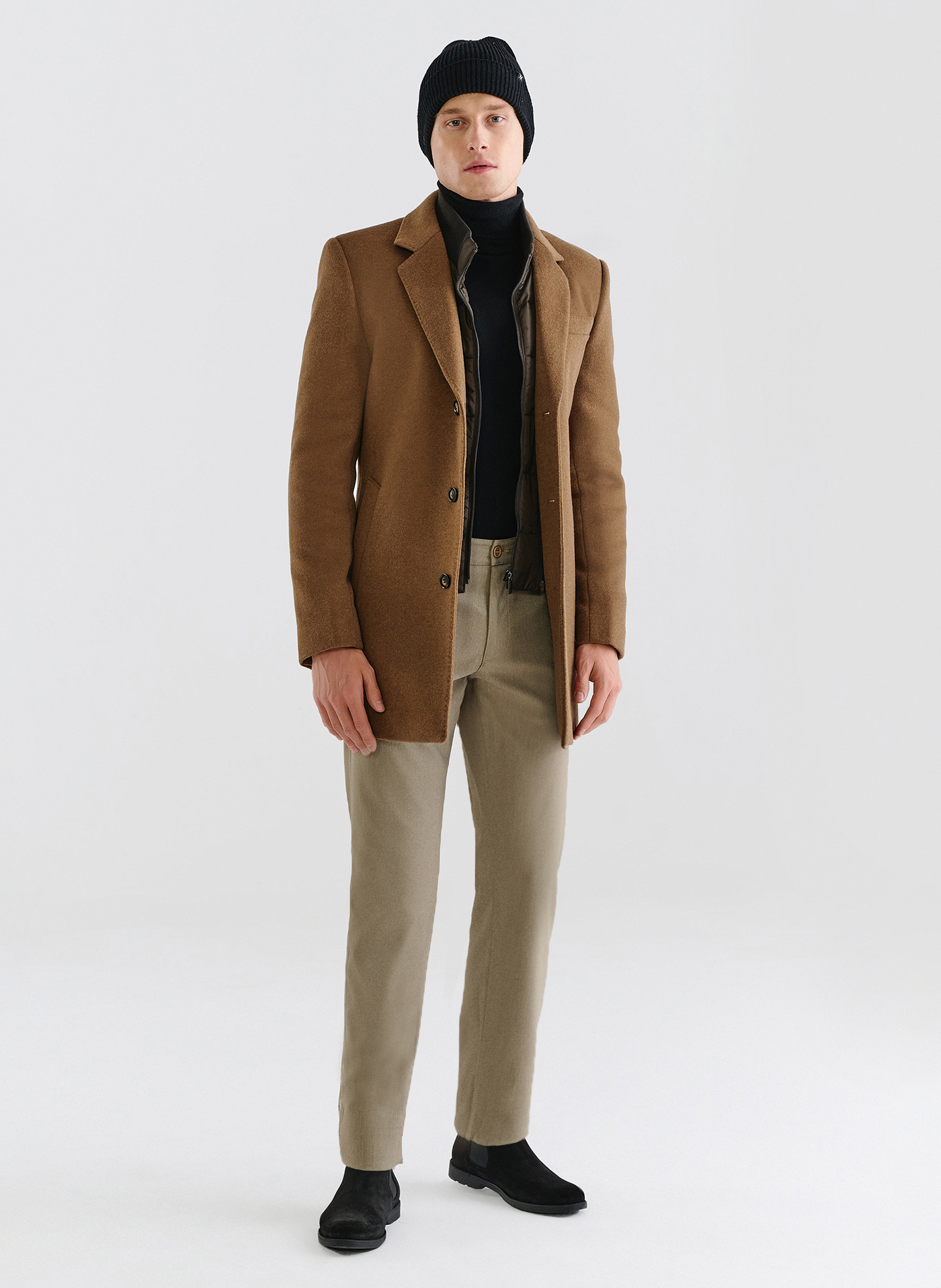 Kamelowy płaszcz męski z odpinaną stójką - Pako Lorente