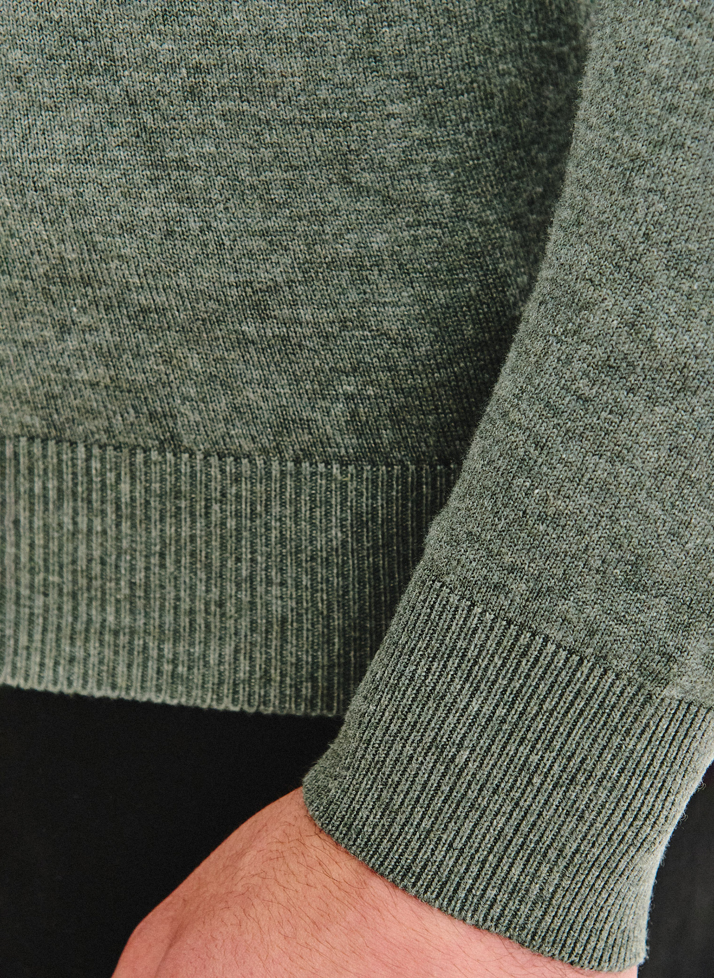 Zielony sweter męski v-neck - Pako Lorente