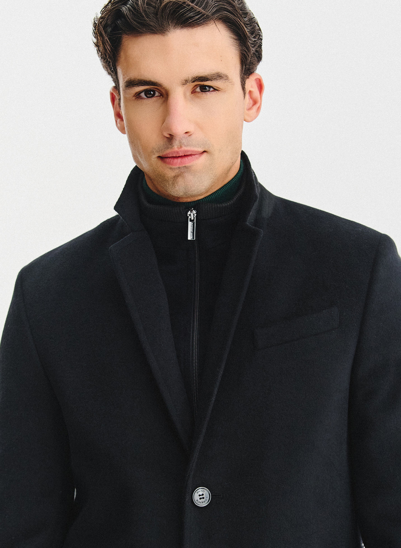 Czarny płaszcz męski z odpinaną stójką - Pako Lorente