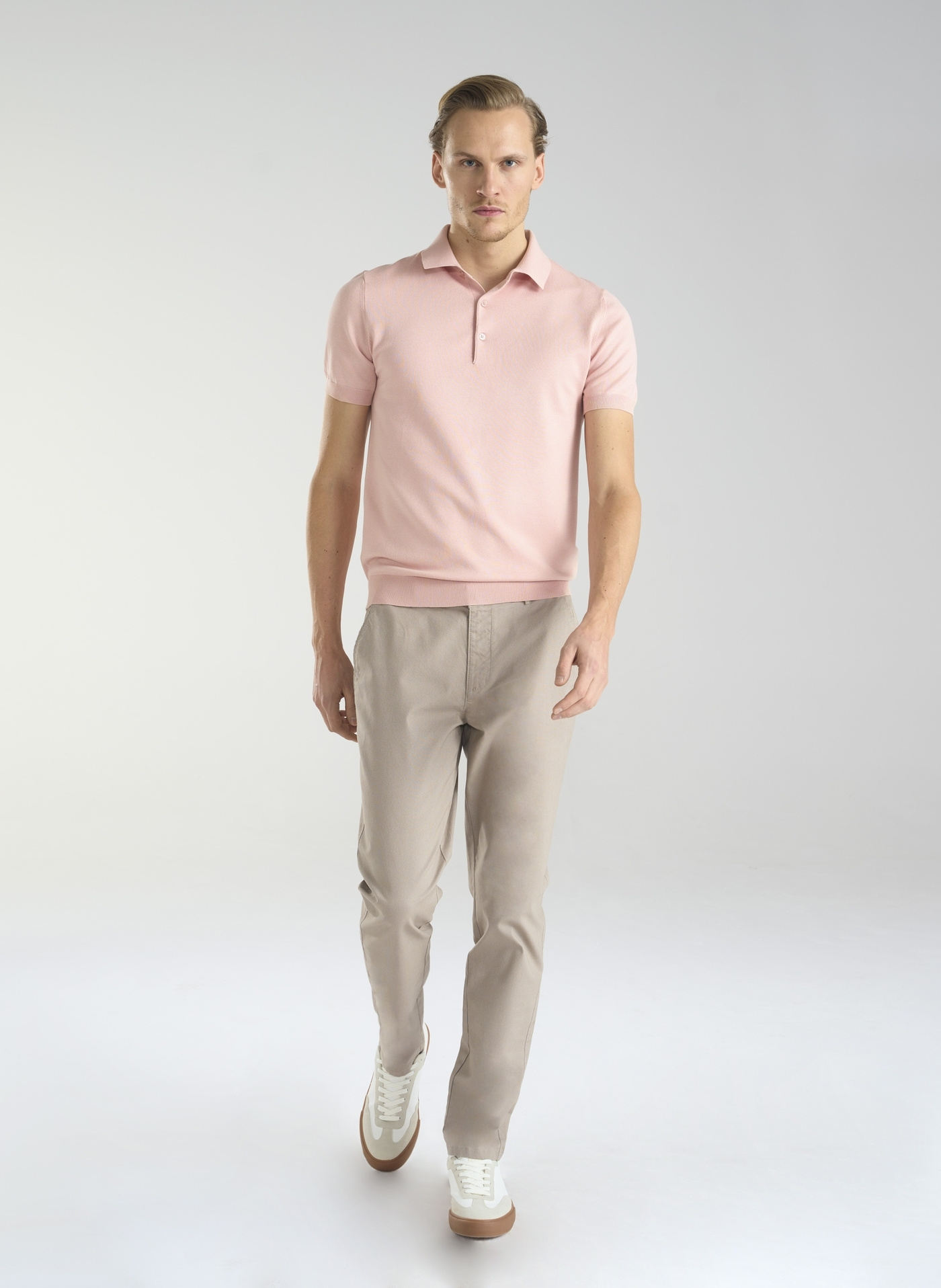 Męskie spodnie w kolorze beżowym P24SF-WX-001-E-S- Pako Lorente - Pako Lorente