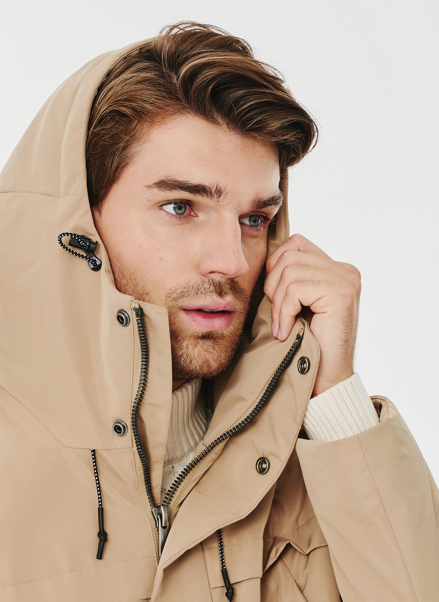 Kurtka męska z kapturem w kolorze beżowym - Pako Lorente