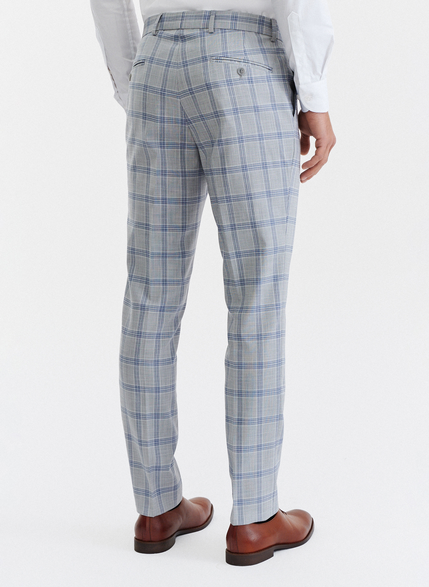 Szare spodnie garniturowe w niebiesko-białą kratę - Pako Lorente