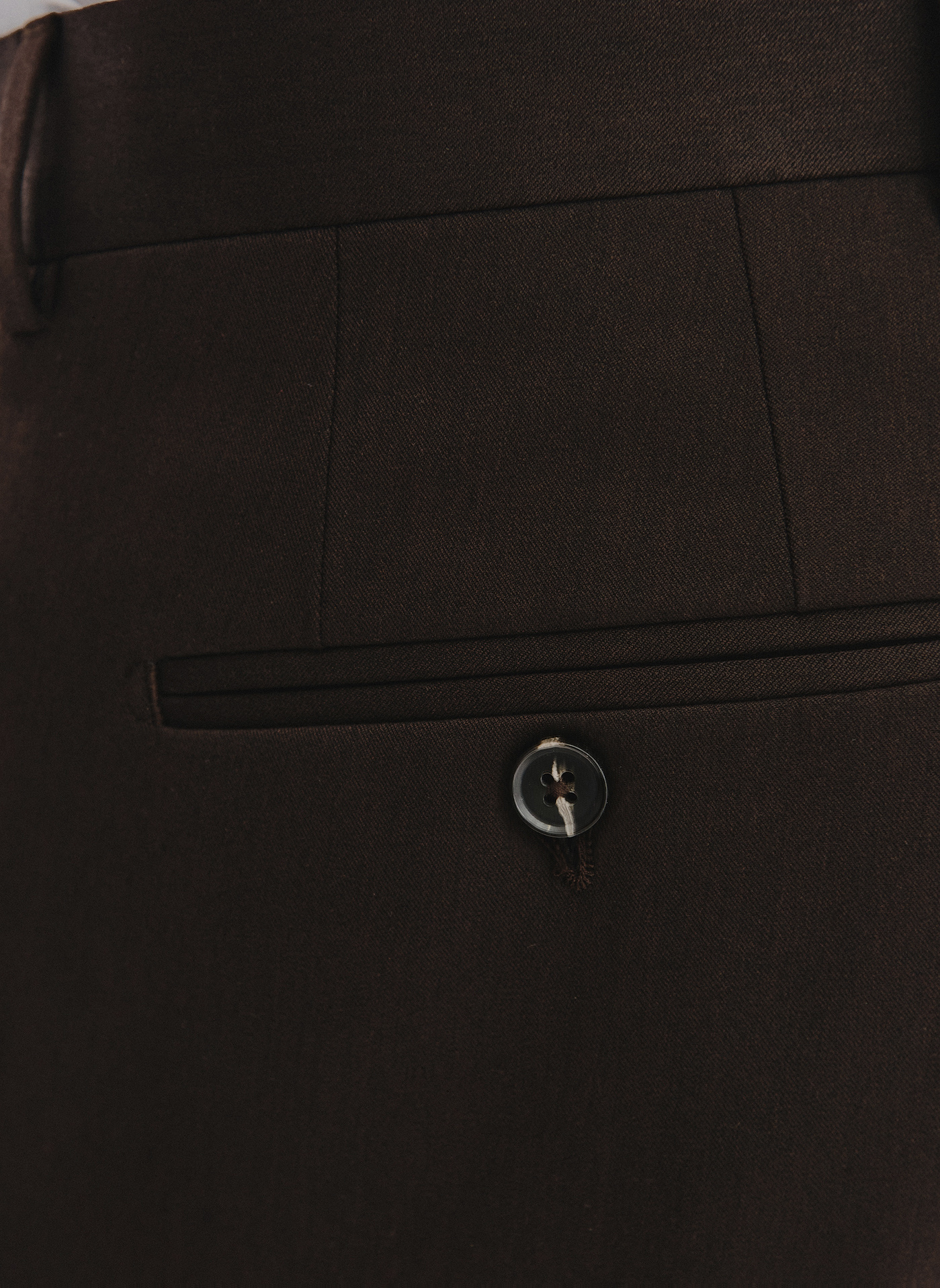 Ciemnobrązowe spodnie garniturowe - Pako Lorente