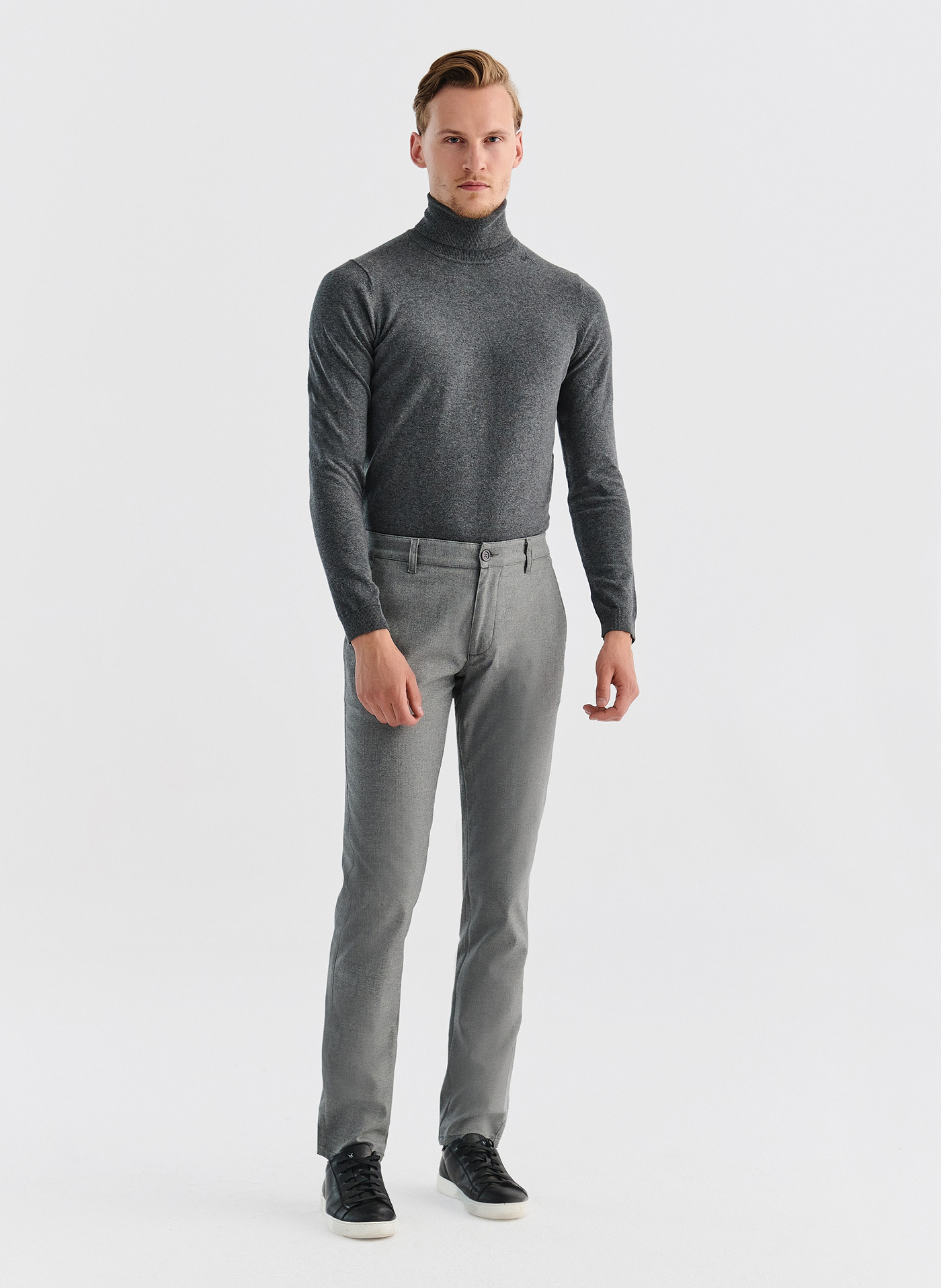 Szare casualowe spodnie męskie P23WF-WX-003-S-S - Pako Lorente