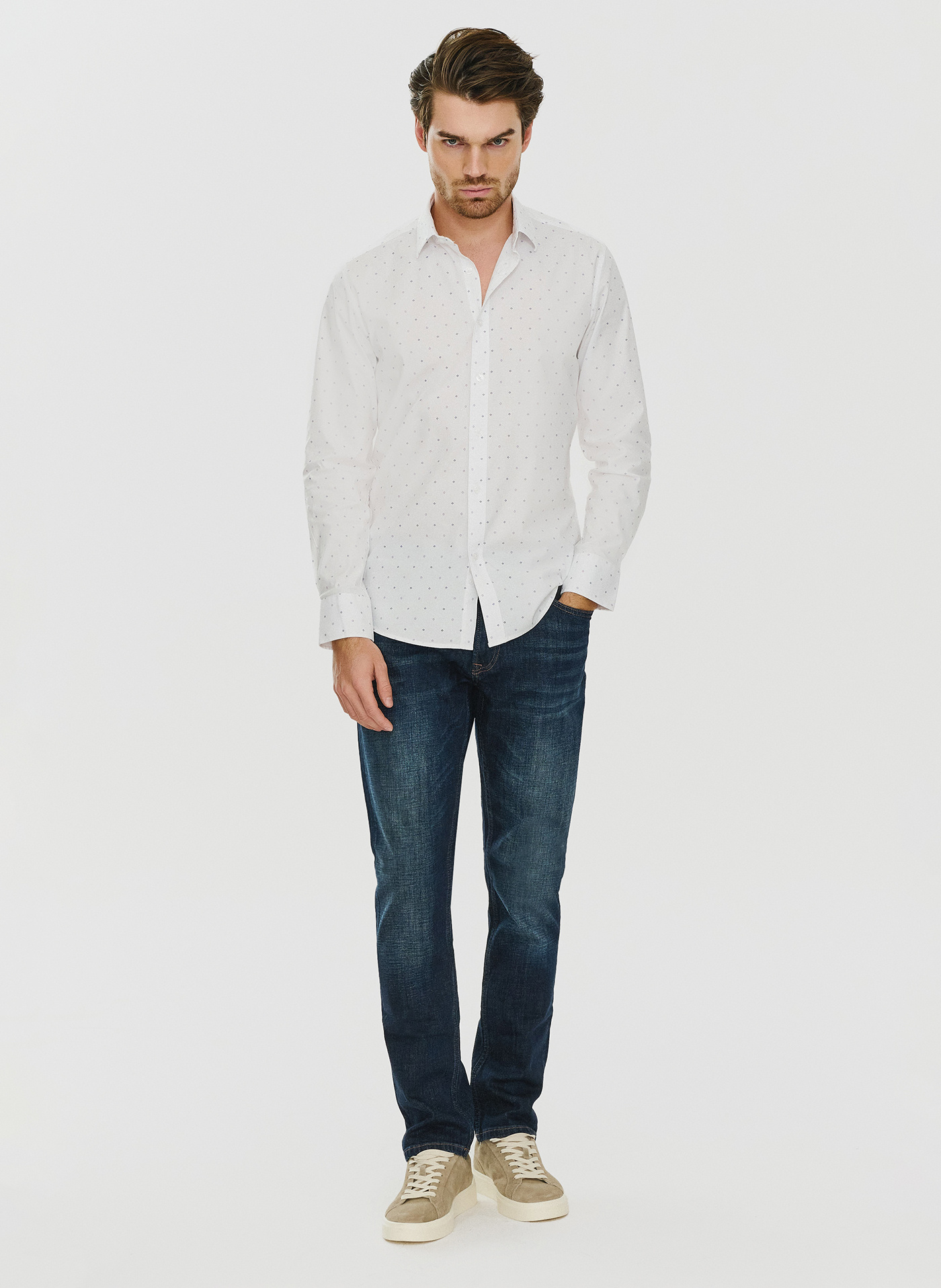 Koszula w kolorze białym w drobny wzór P24SF-1X-022-B-S - Pako Lorente - Pako Lorente