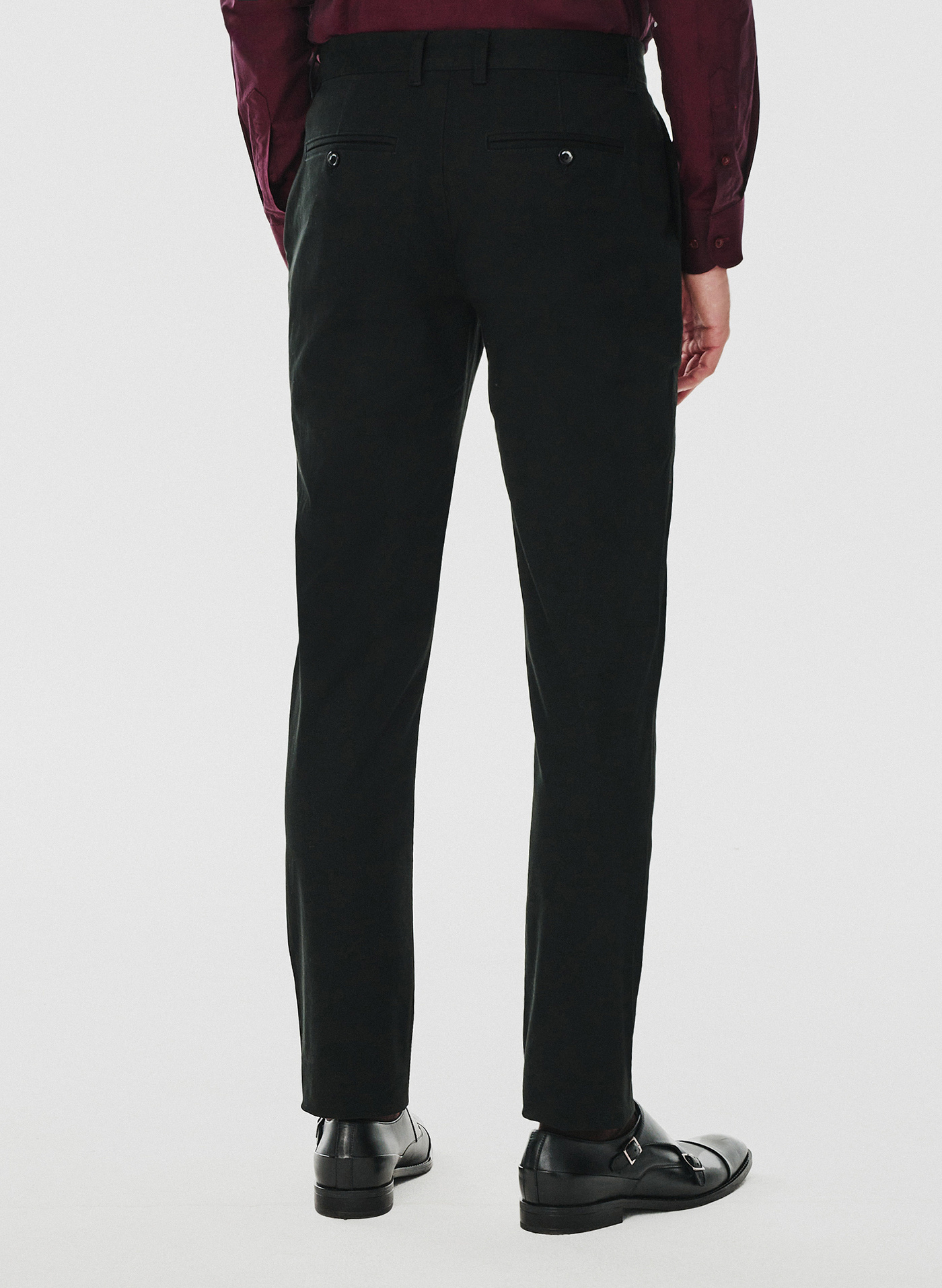 Gładkie spodnie męskie w kolorze czarnym - Pako Lorente