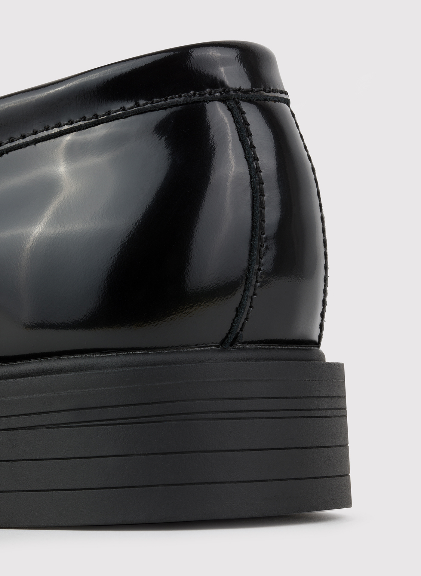 Czarne lakierowane mokasyny męskie - Pako Lorente