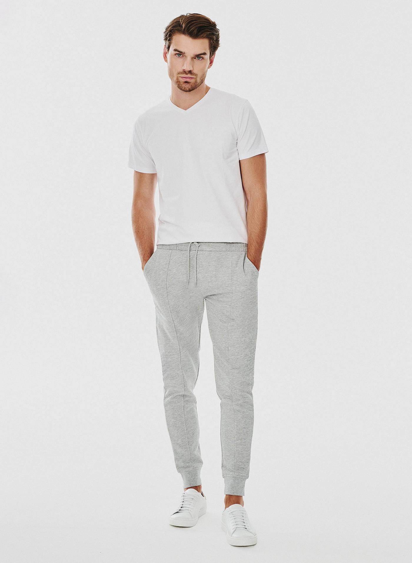 Dzianinowe spodnie dresowe w szarym kolorze - Pako Lorente