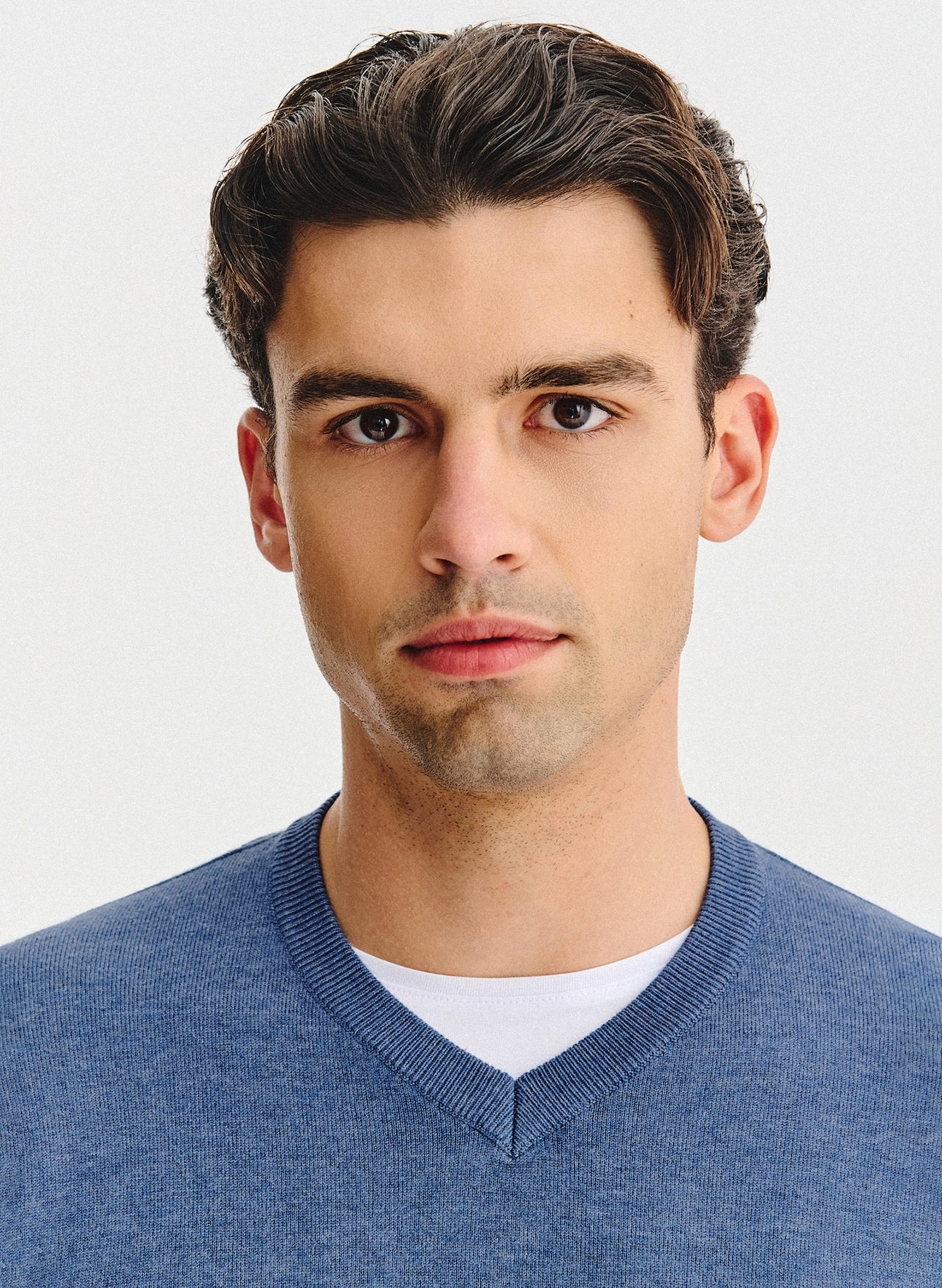 Niebieski sweter męski v-neck - Pako Lorente