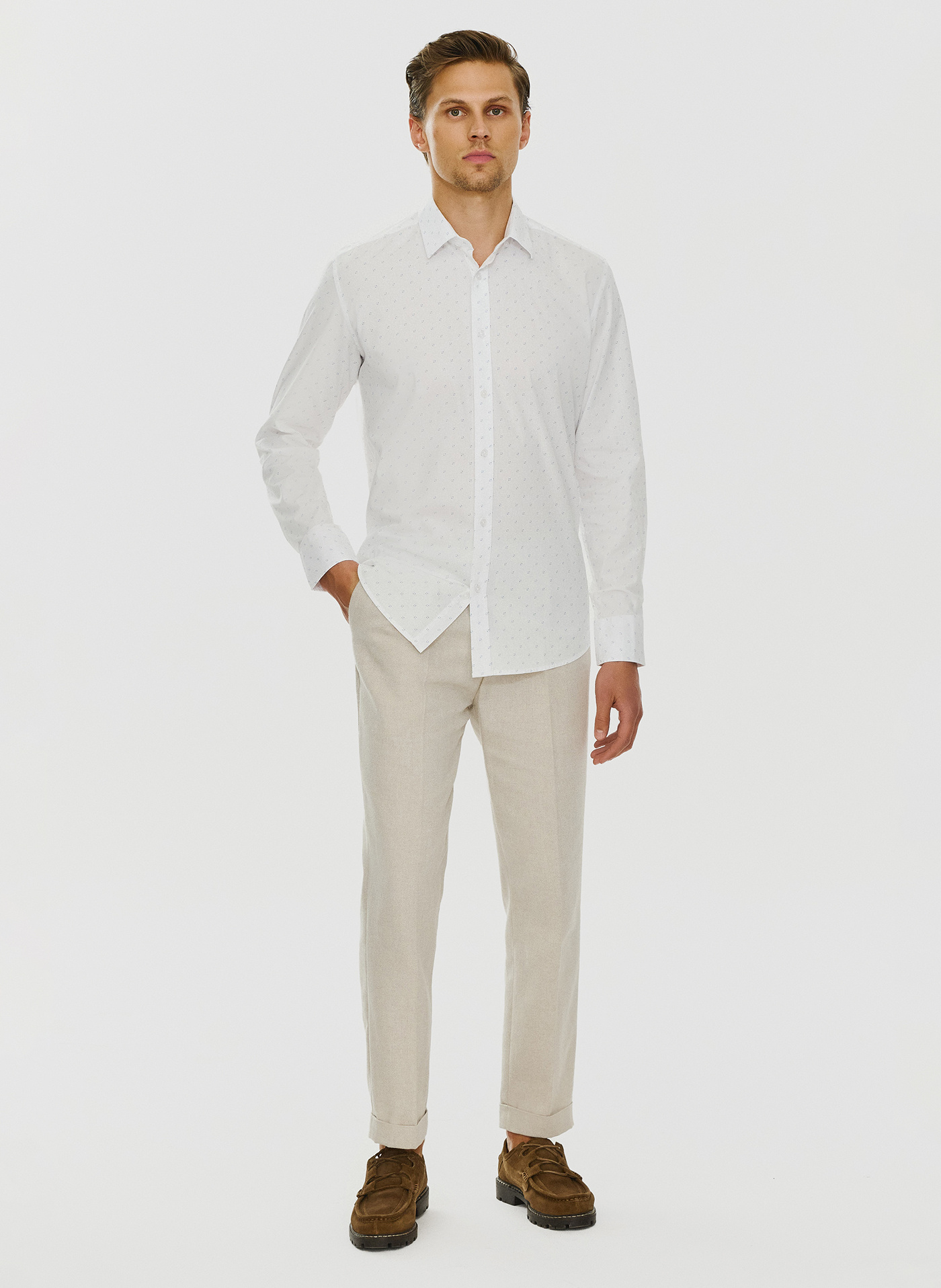 Biała koszula z długimi rękawami w mikrowzór P24SF-1X-023-B-S -Pako Lorente - Pako Lorente