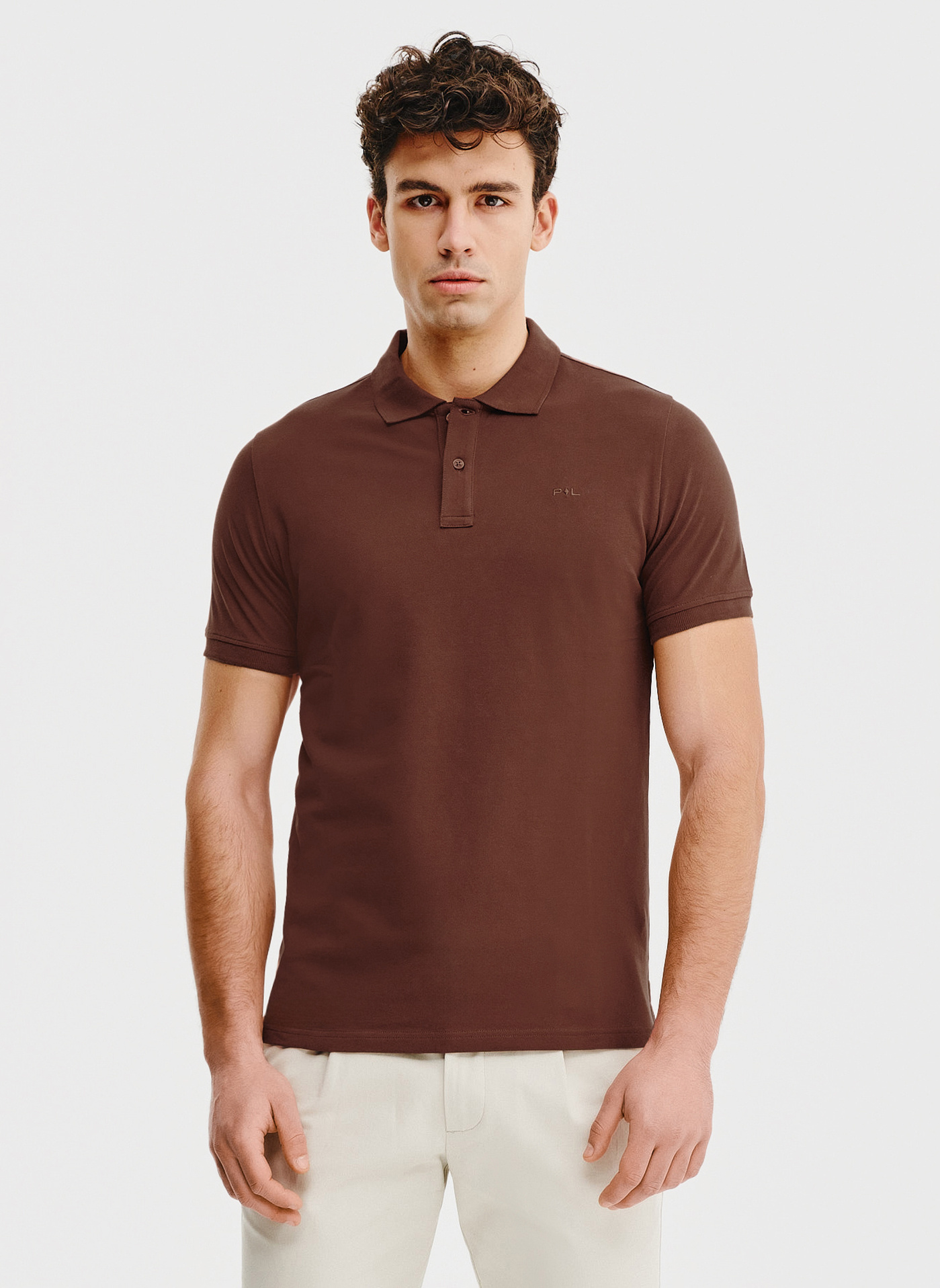 Gładki t-shirt polo w brązowym kolorze - Pako Lorente