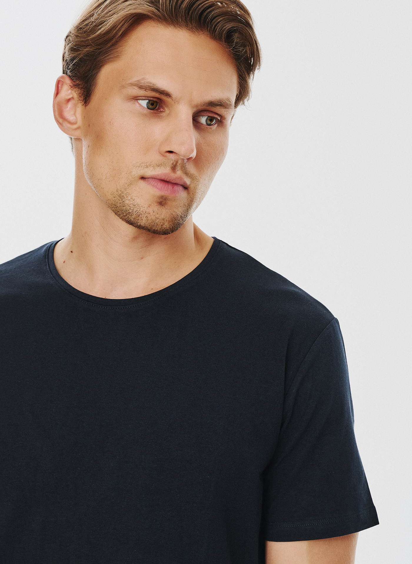 Granatowy gładki T-shirt Basic - Pako Lorente