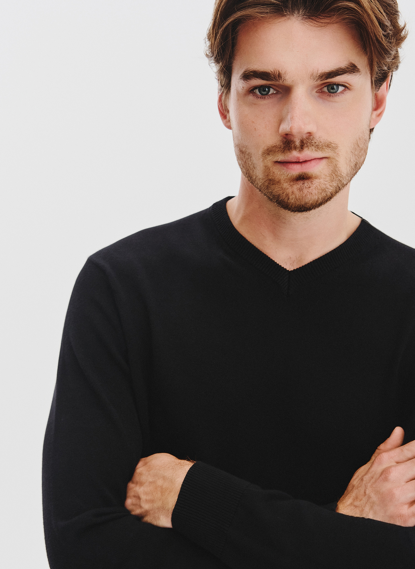 PAKO LORENTE - Czarny sweter męski v-neck - Pako Lorente