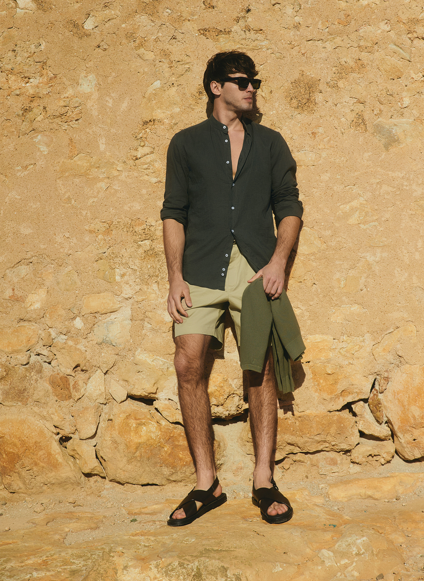 Lniana zielona koszula męska ze stójką - Pako Lorente