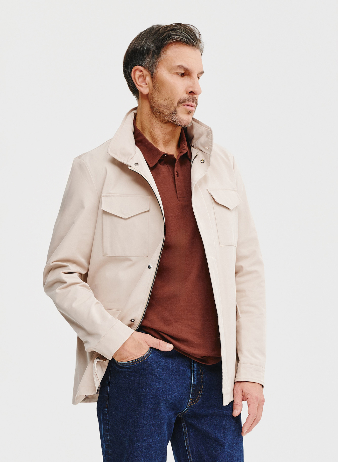 Wiosenna kurtka w kolorze beżowym - Pako Lorente