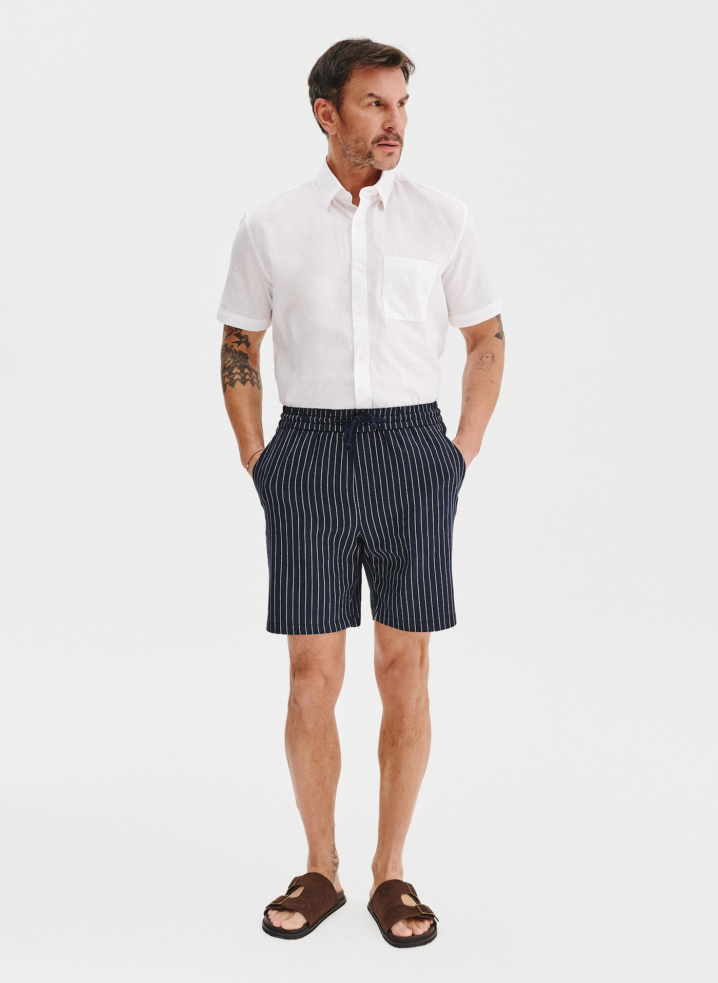 PAKO LORENTE - Granatowe spodenki męskie w prążek z lnem - Pako Lorente