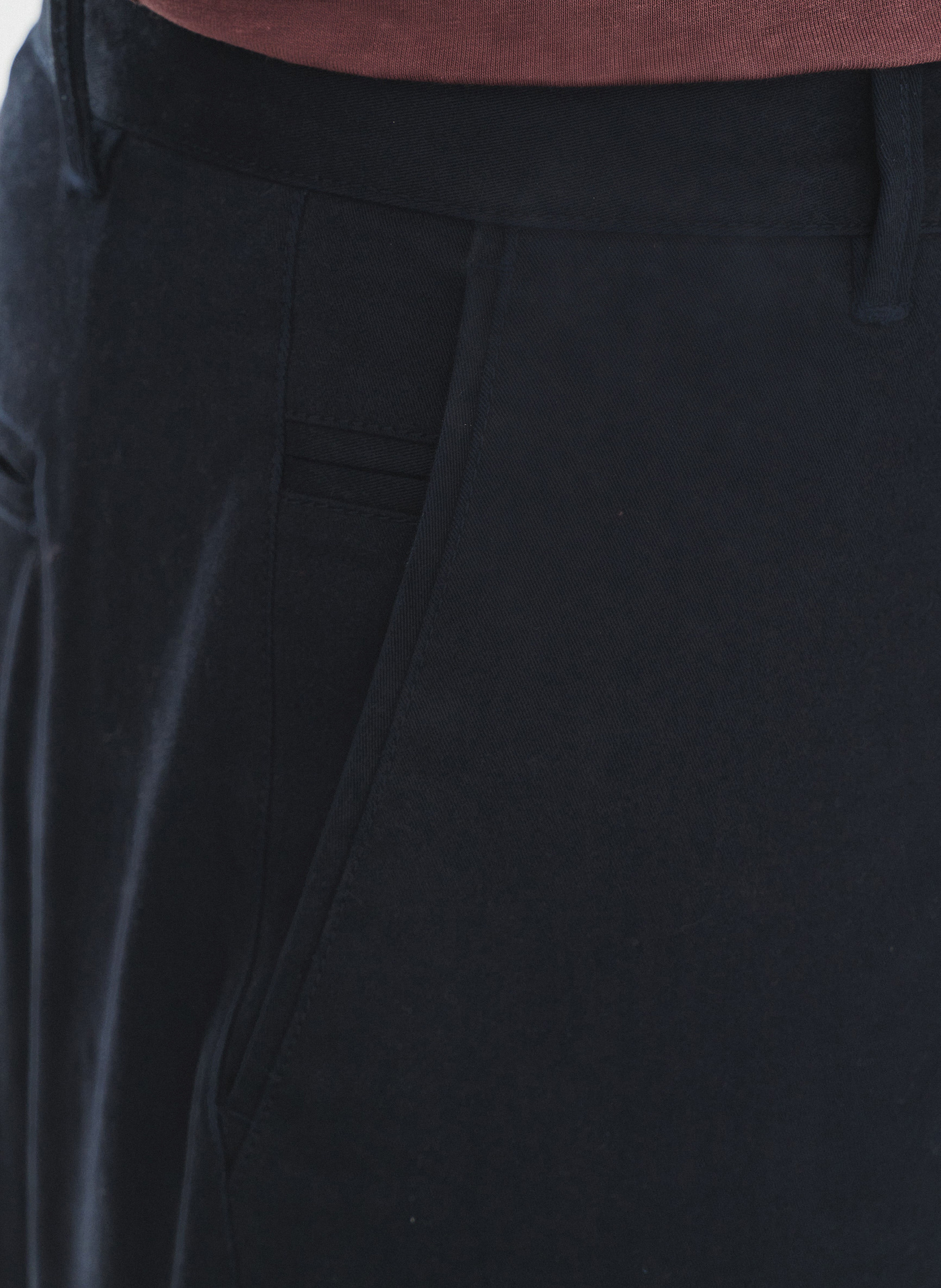 Gładkie spodnie męskie w kolorze granatowym - Pako Lorente